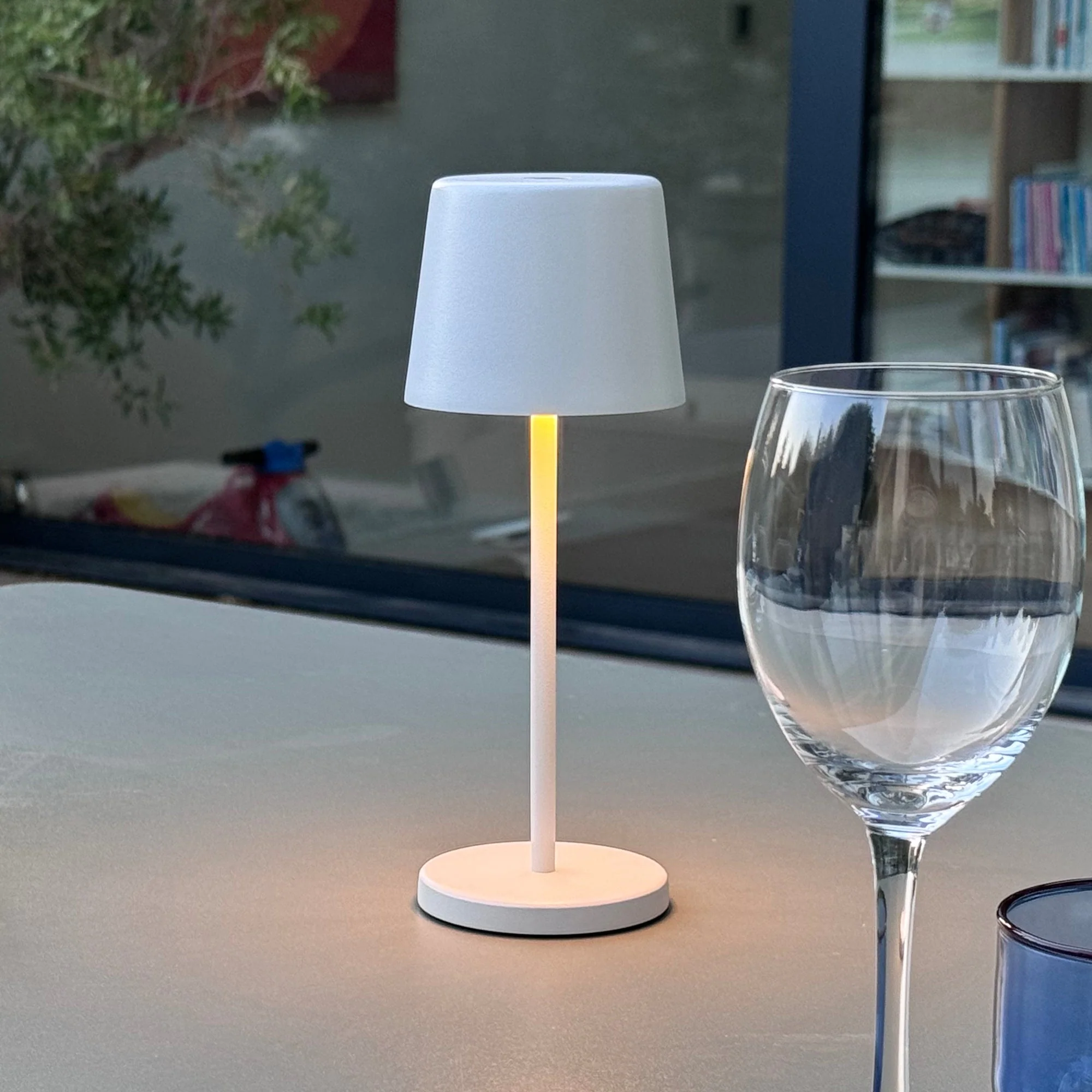Lampe De Table Sans Fil - 6X Kelly Mini White - Image 4