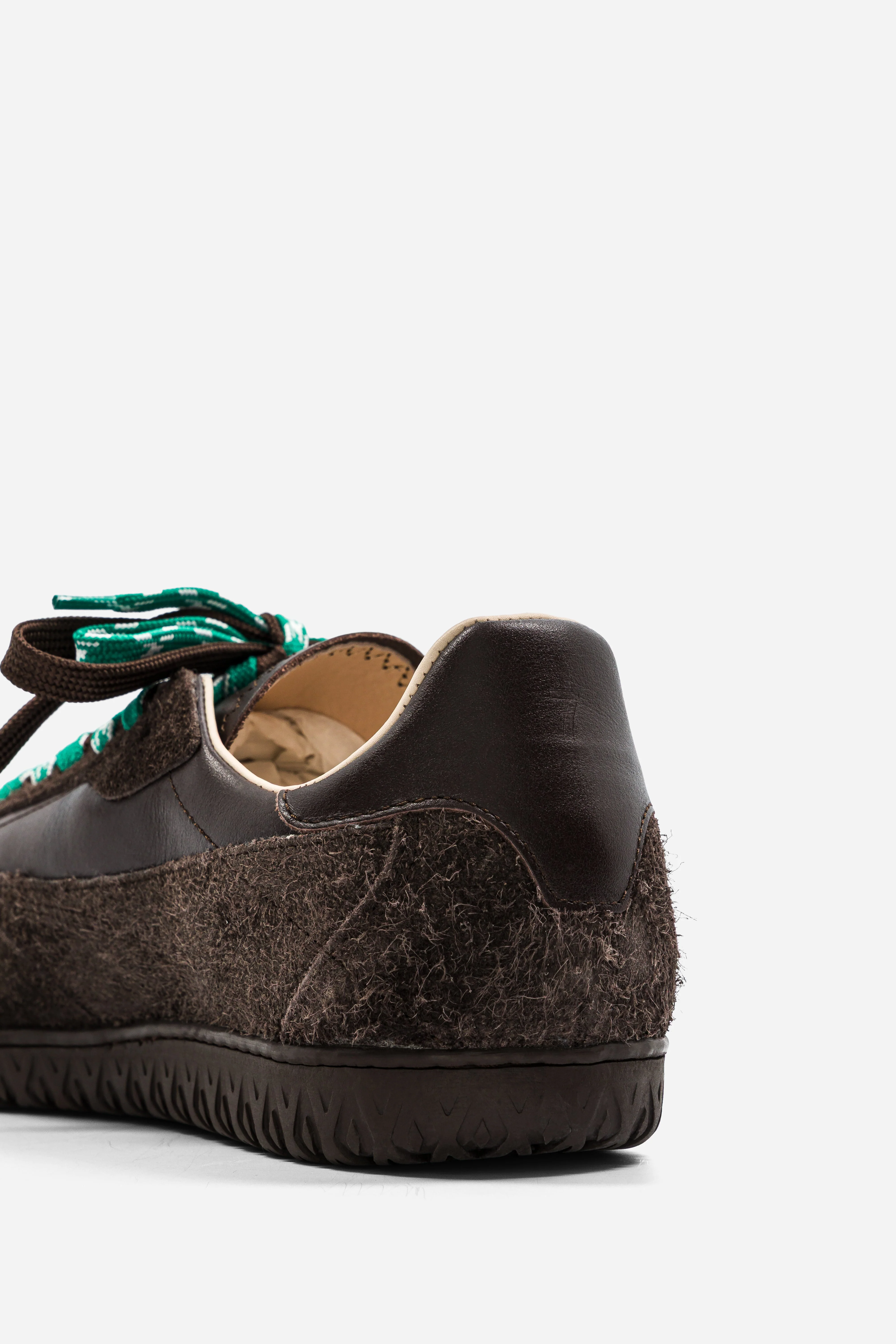 B7 - Hairy Brown - Image 3