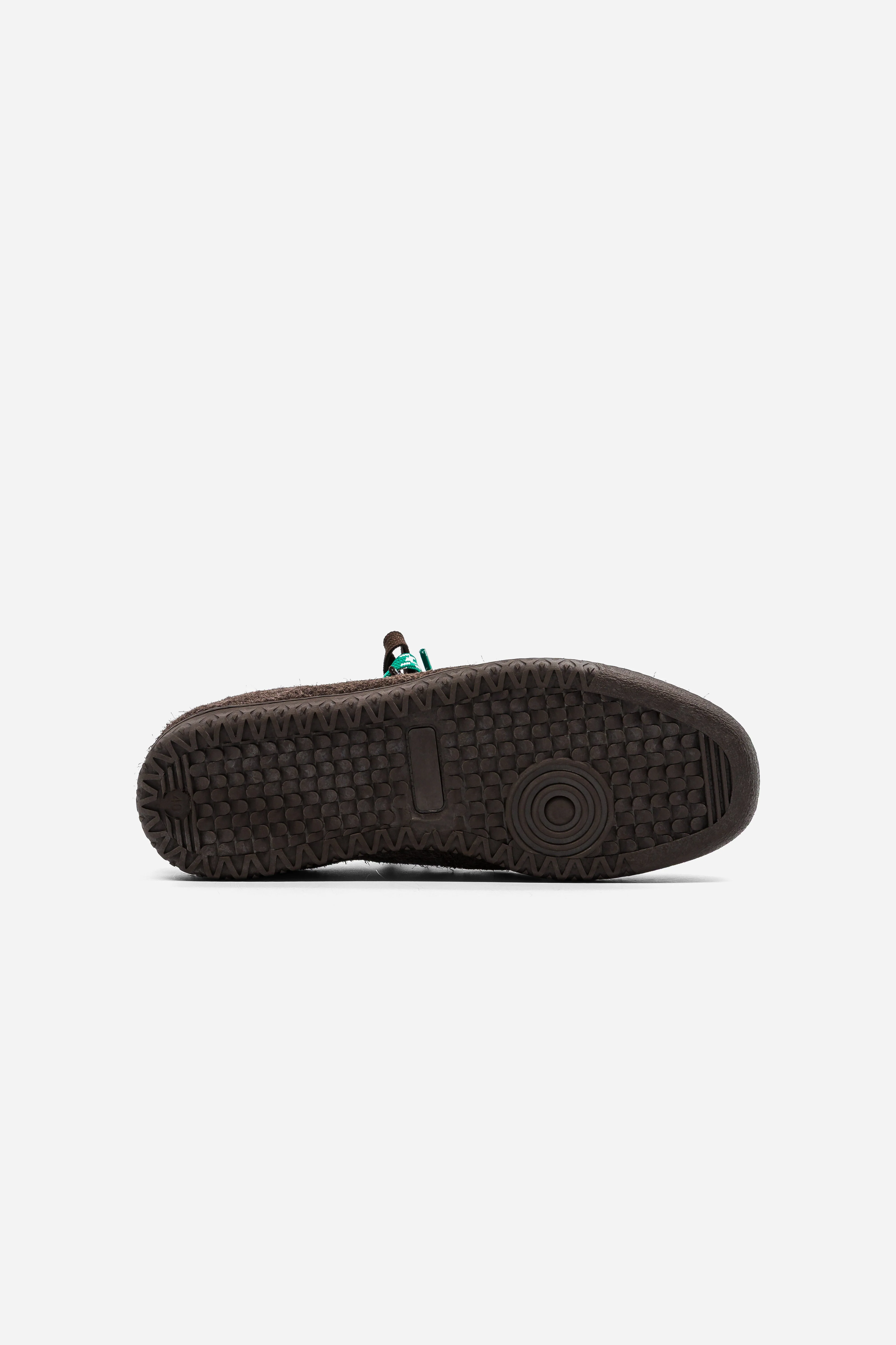 B7 - Hairy Brown - Image 6