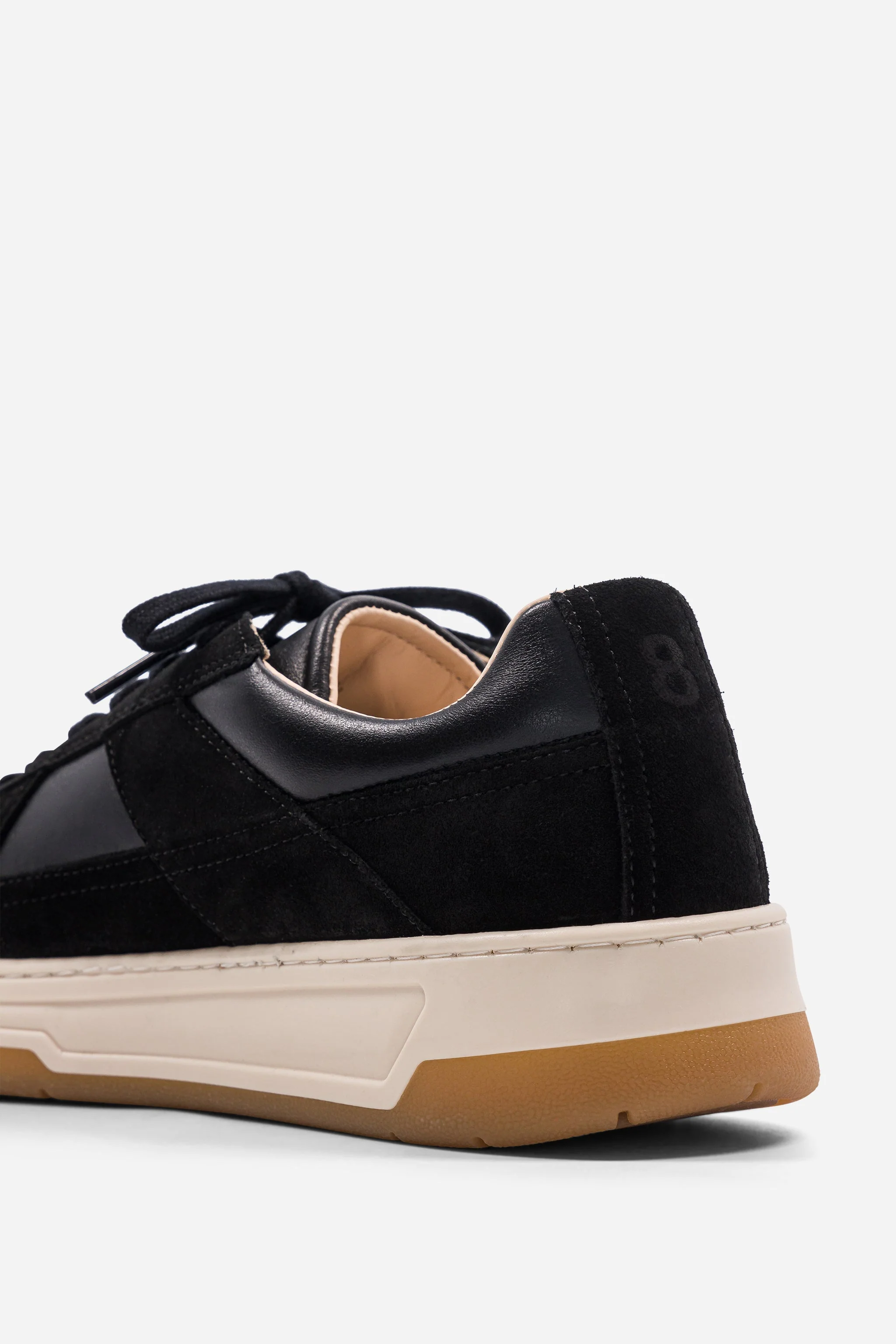 B8 - Black - Image 3