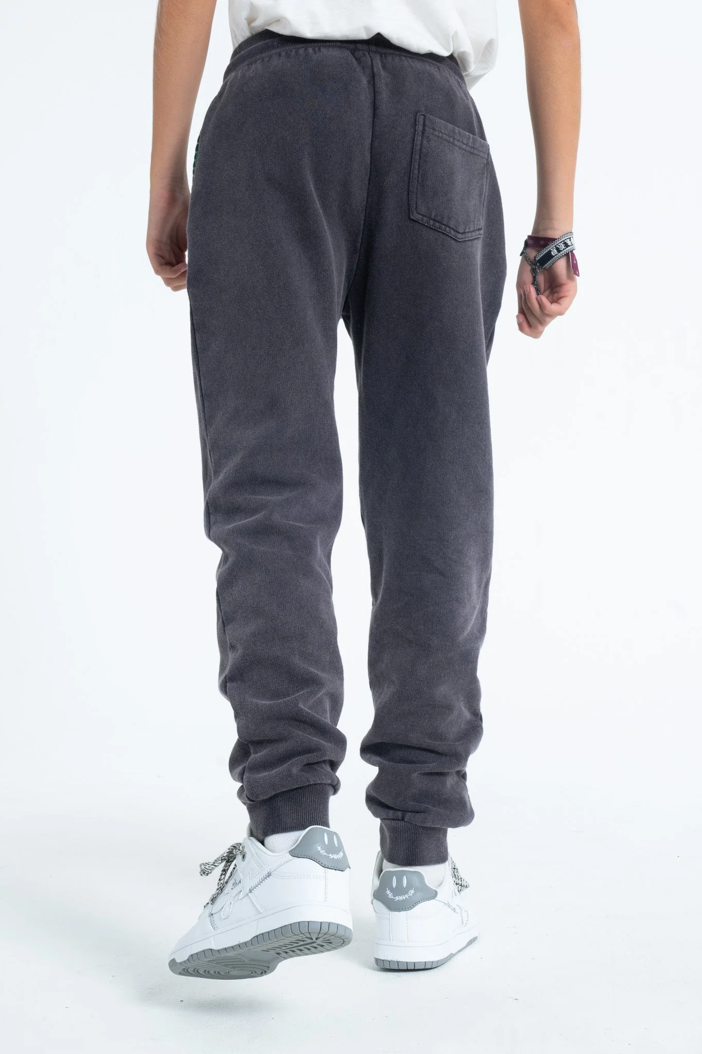 Jogging Baffie - Black Wash - Image 10