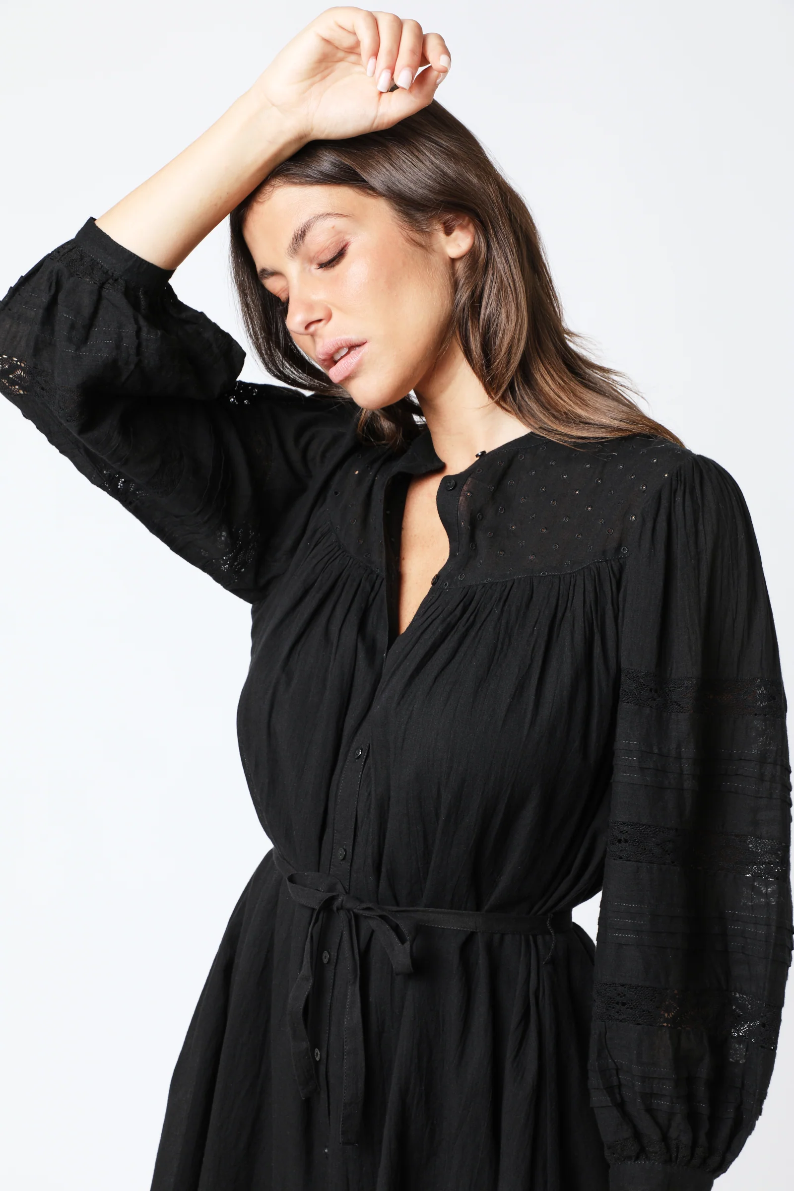 Robe Courte Unie Ml Plis - Black - Image 2