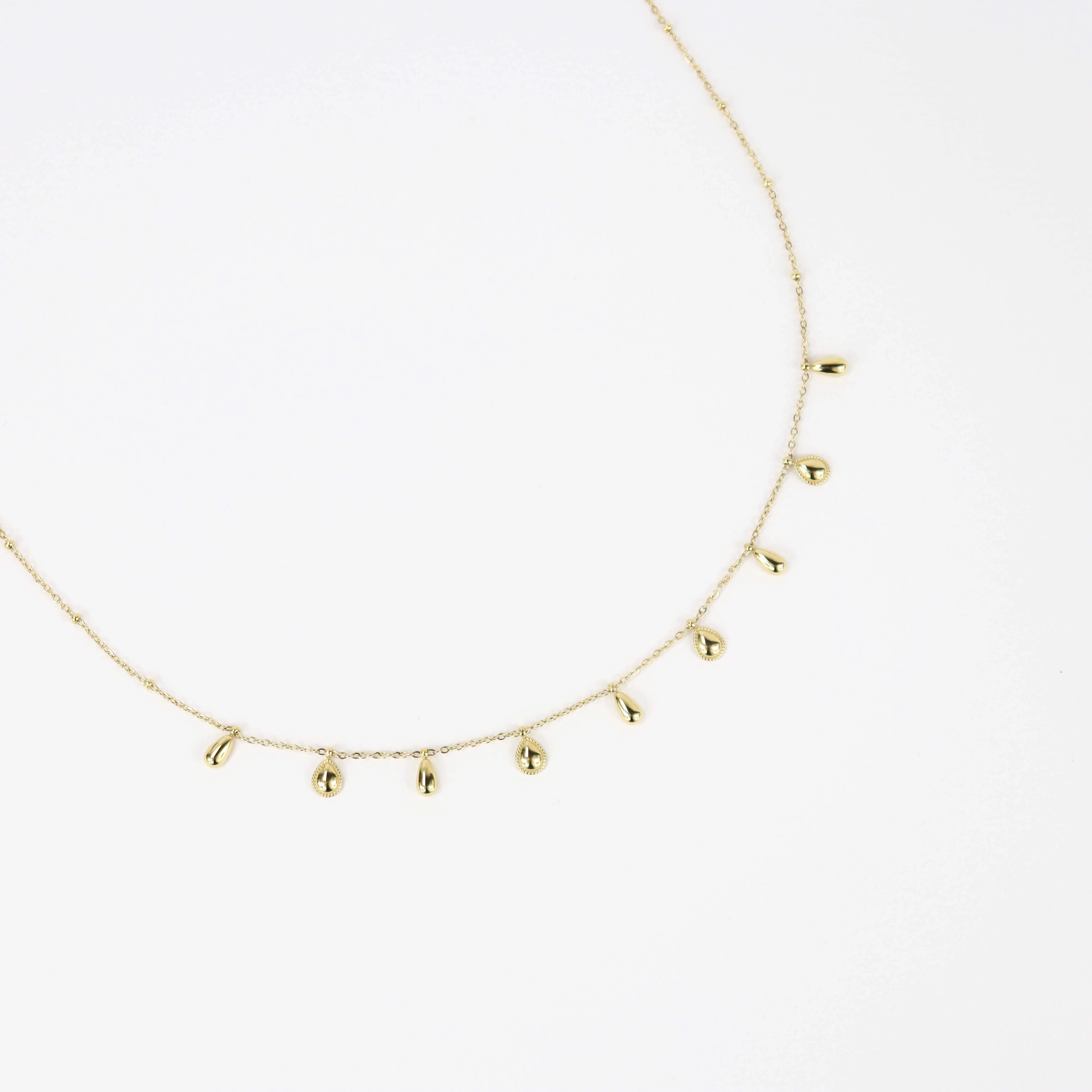 Collier Bertha