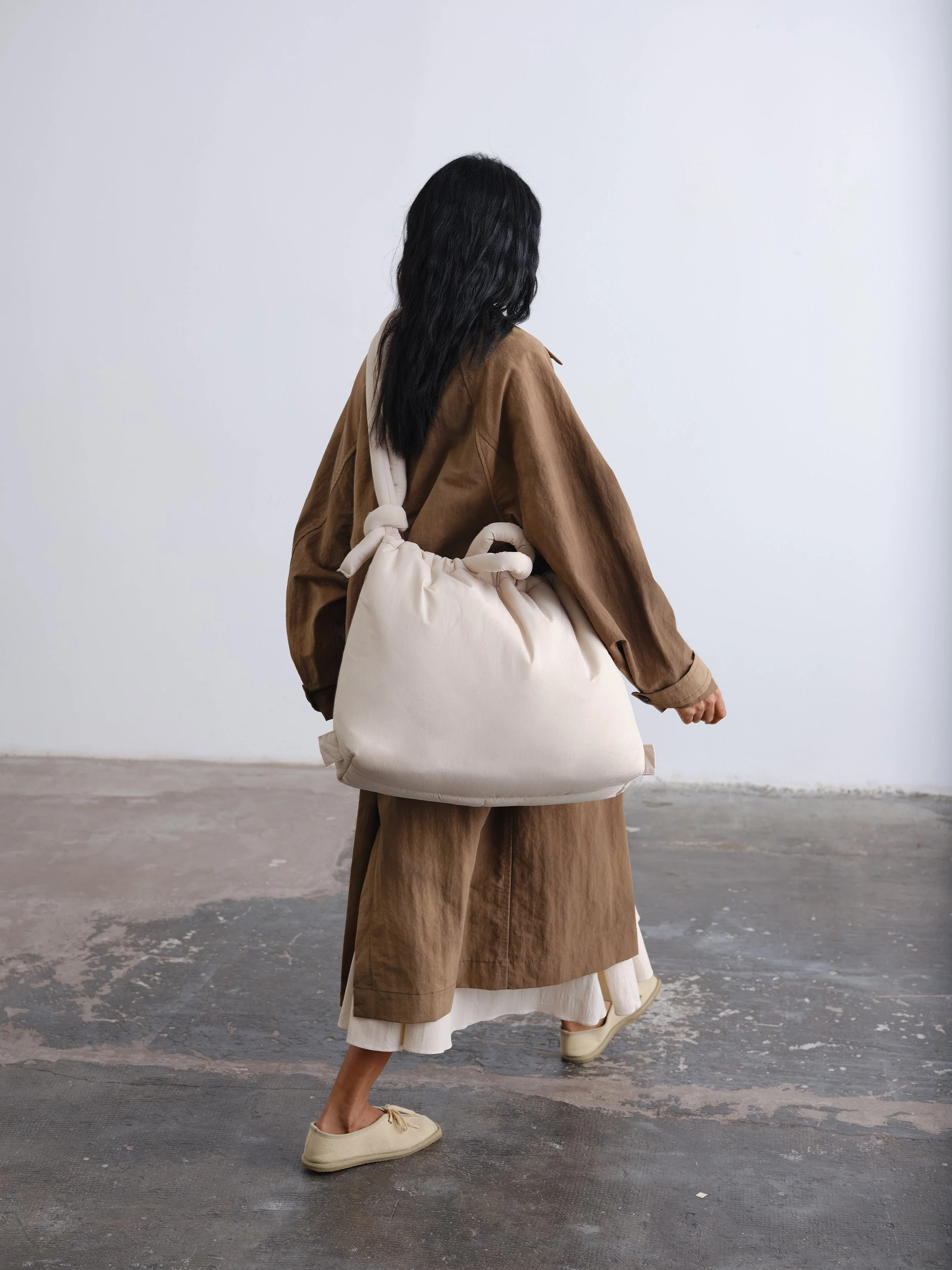 Large Ona Soft Bag - Image 9