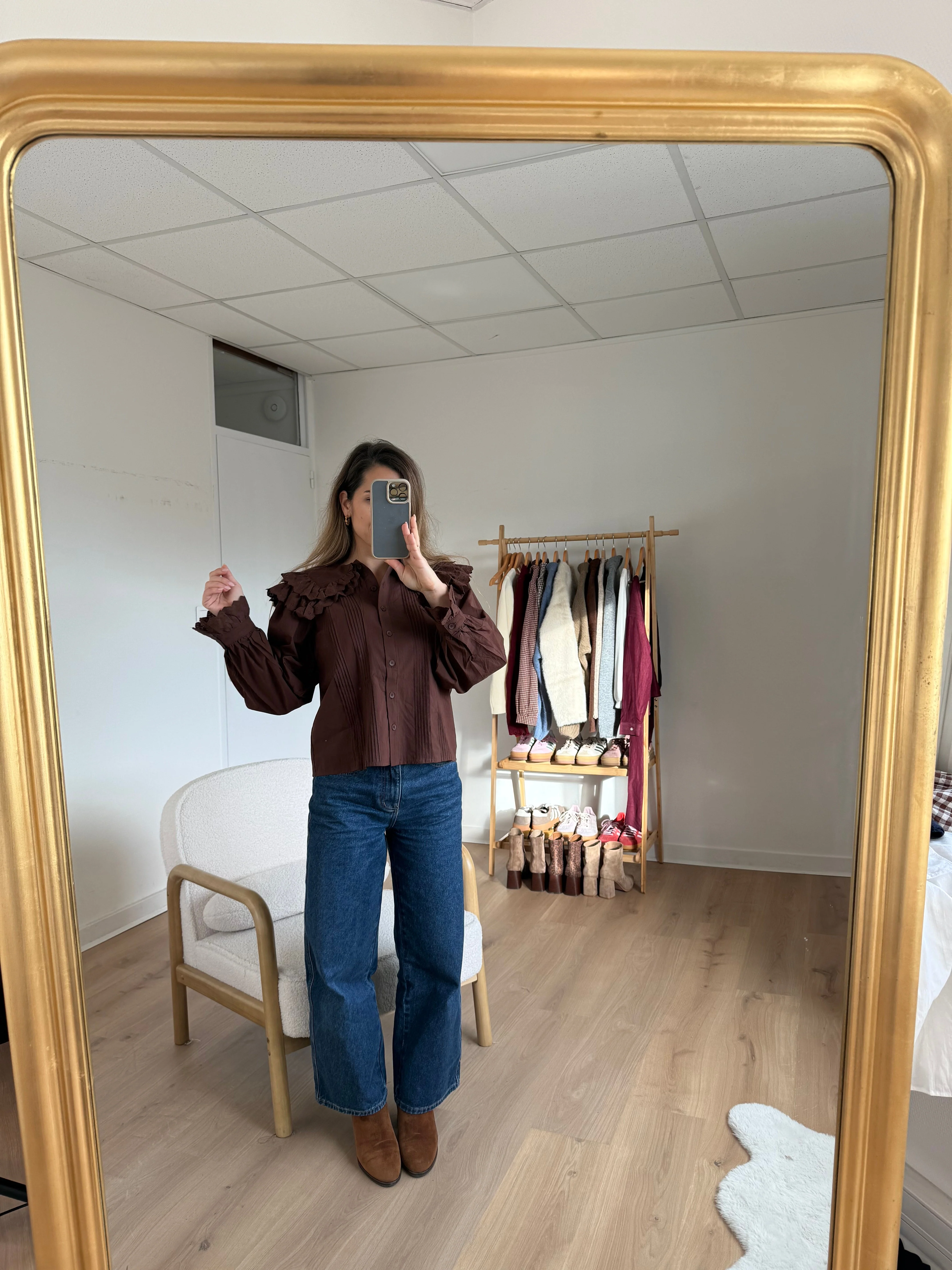 Blouse À Col Large Chocolat Agnès - Image 6