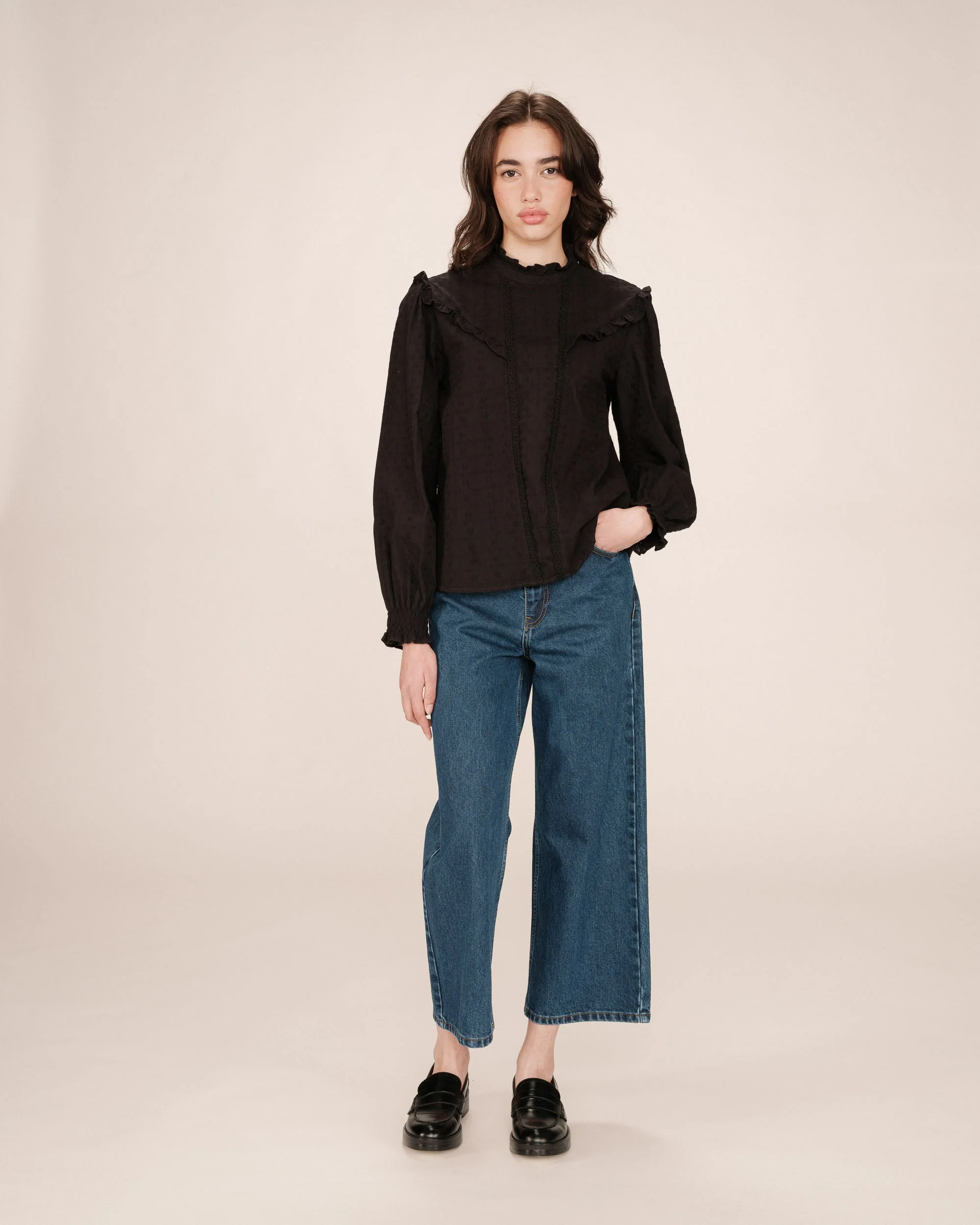Blouse À Volants Noir Seduisante - Image 3