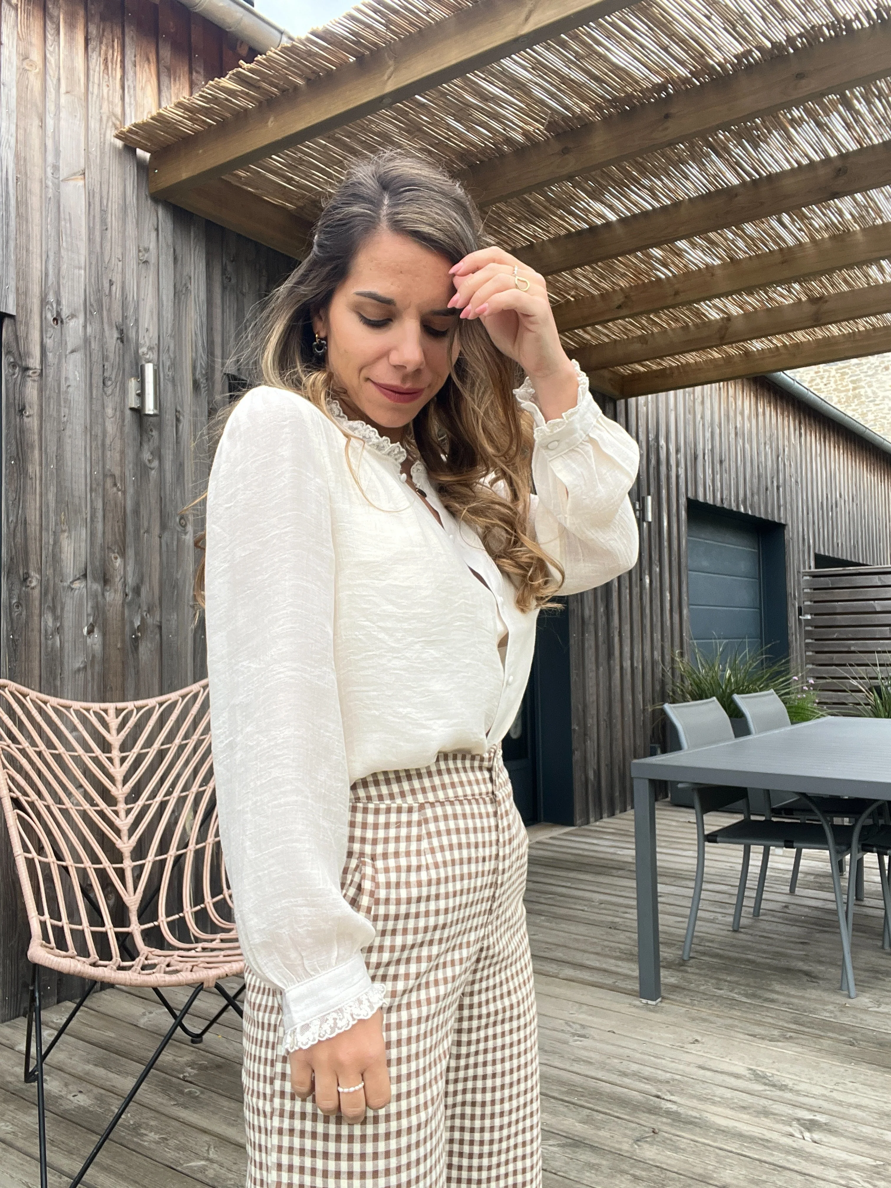 Blouse Beige Catherine - Image 7