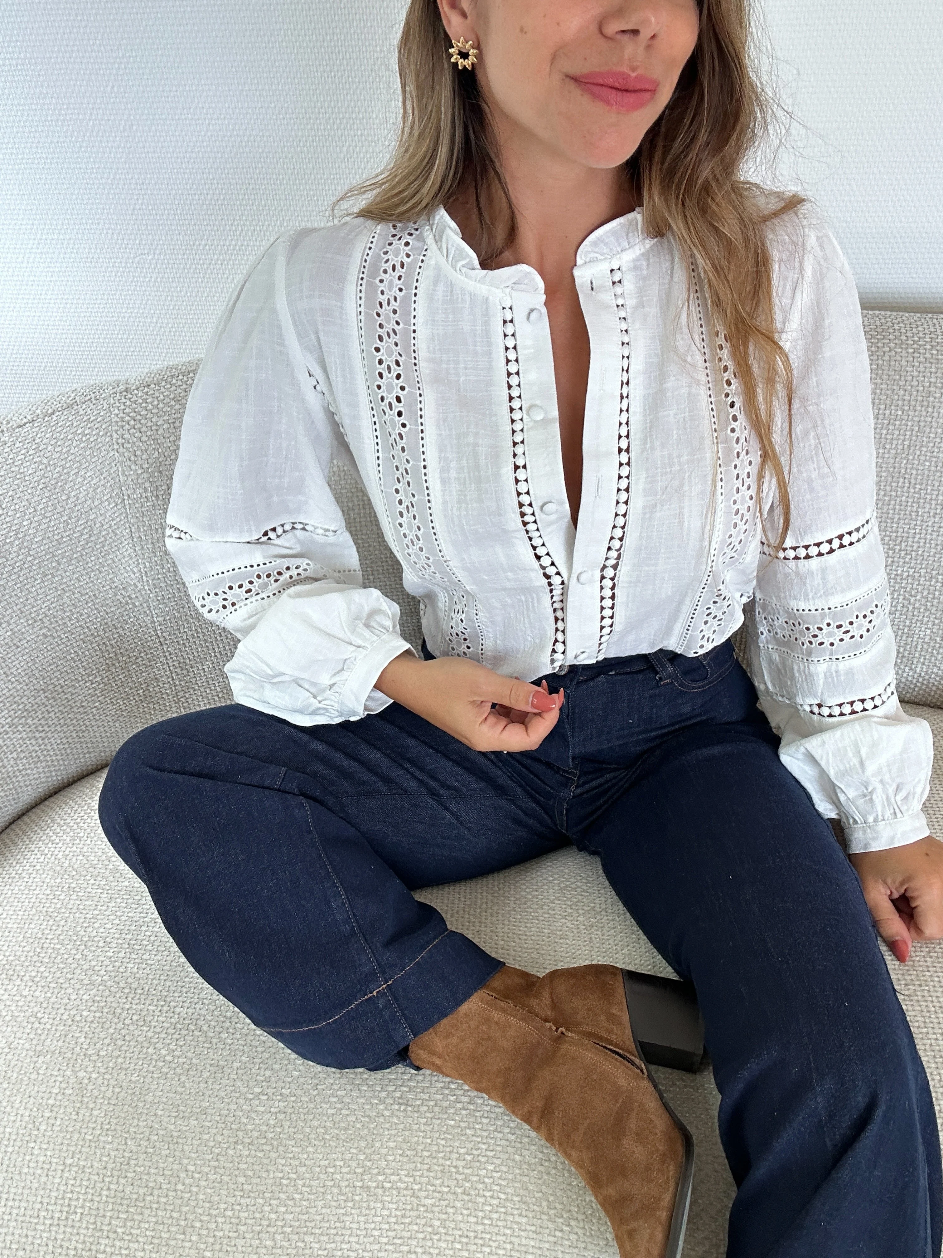 Blouse Blanche Avec Des Broderies Colombe - Image 10