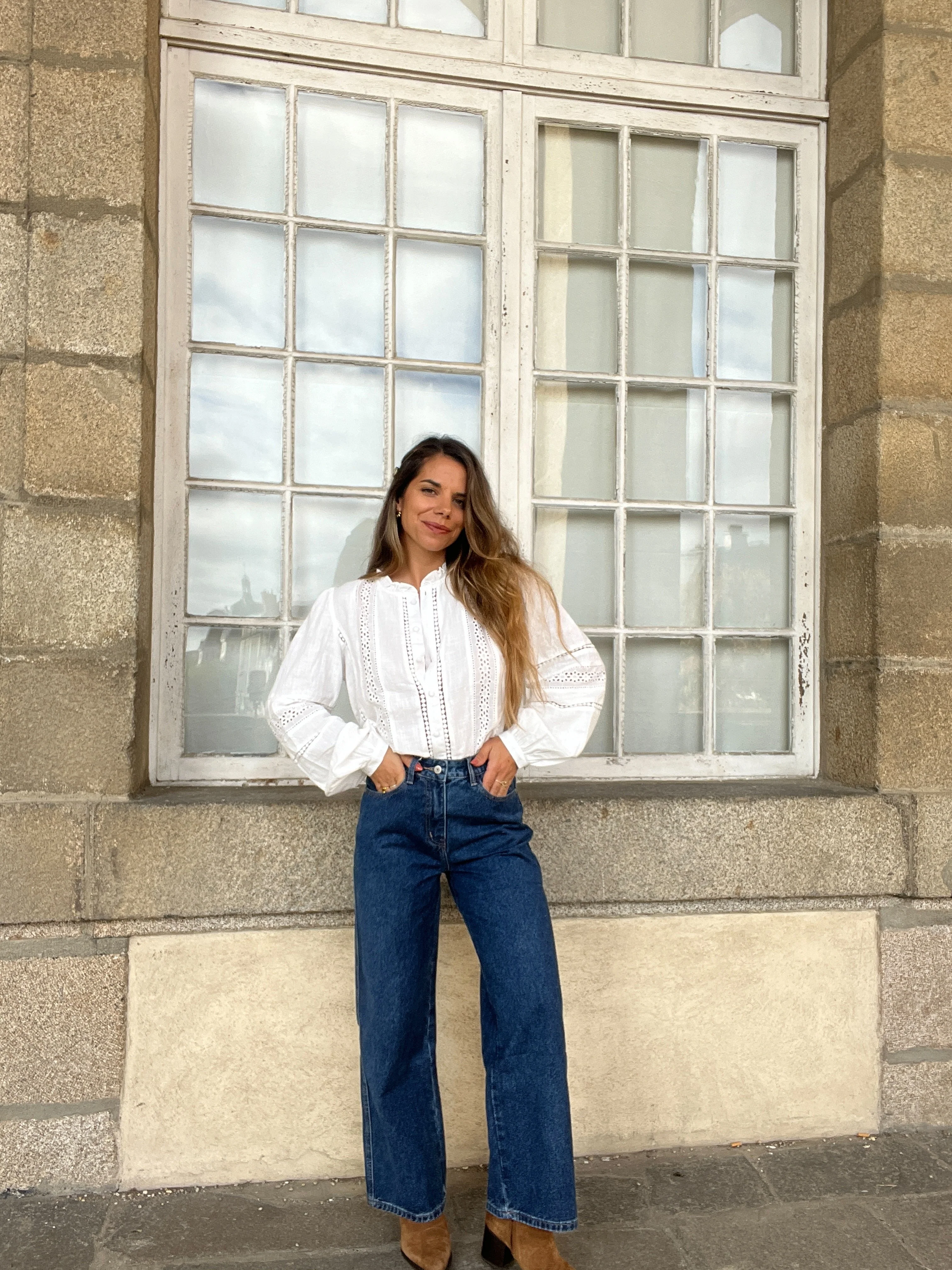 Blouse Blanche Avec Des Broderies Colombe - Image 9
