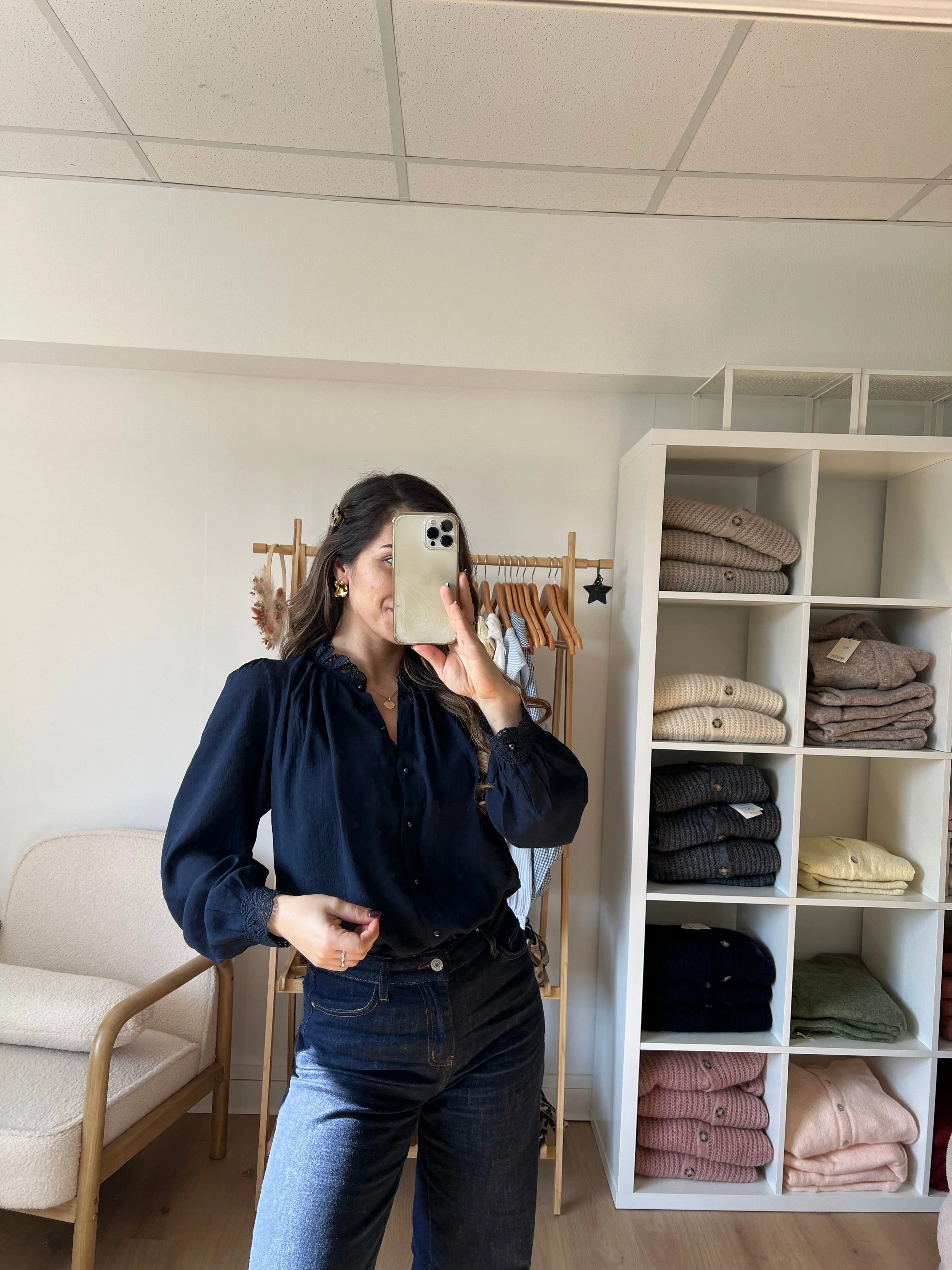 Blouse Brodée Bleue Marine Maïwenn - Image 3
