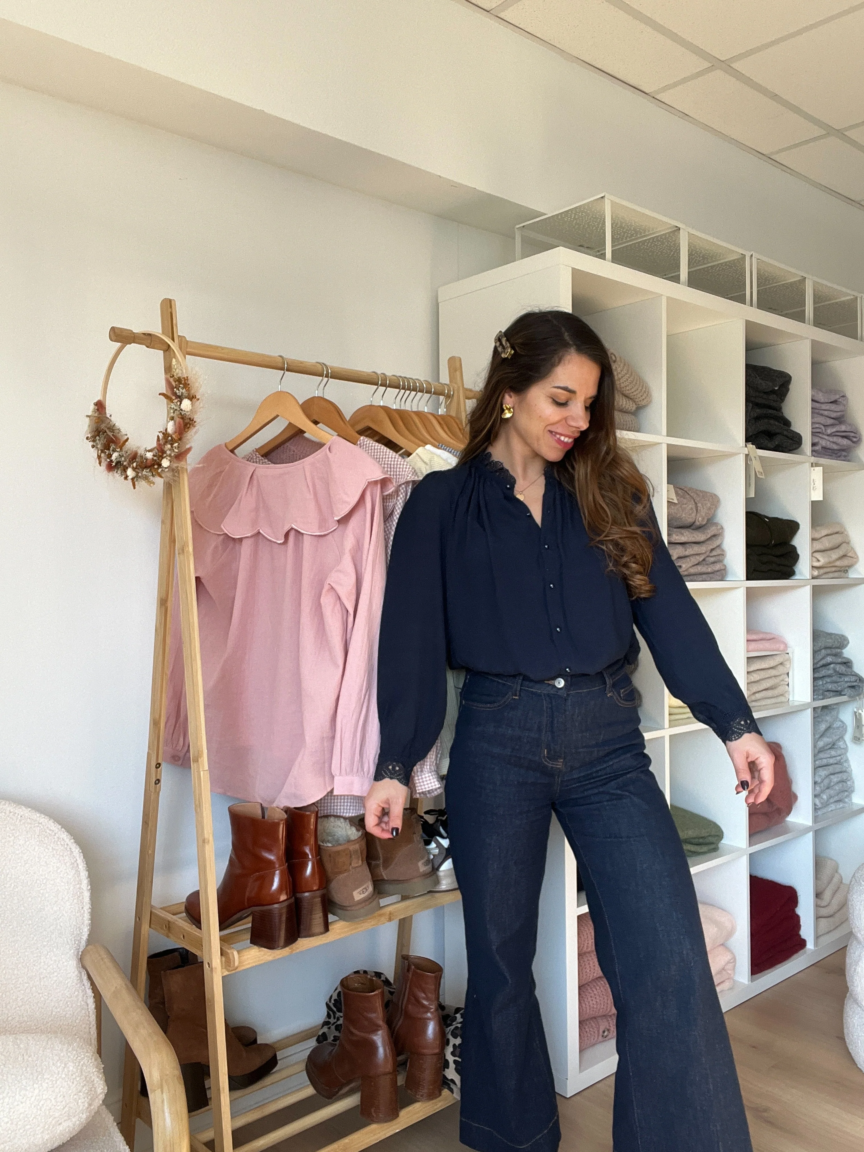 Blouse Brodée Bleue Marine Maïwenn - Image 6
