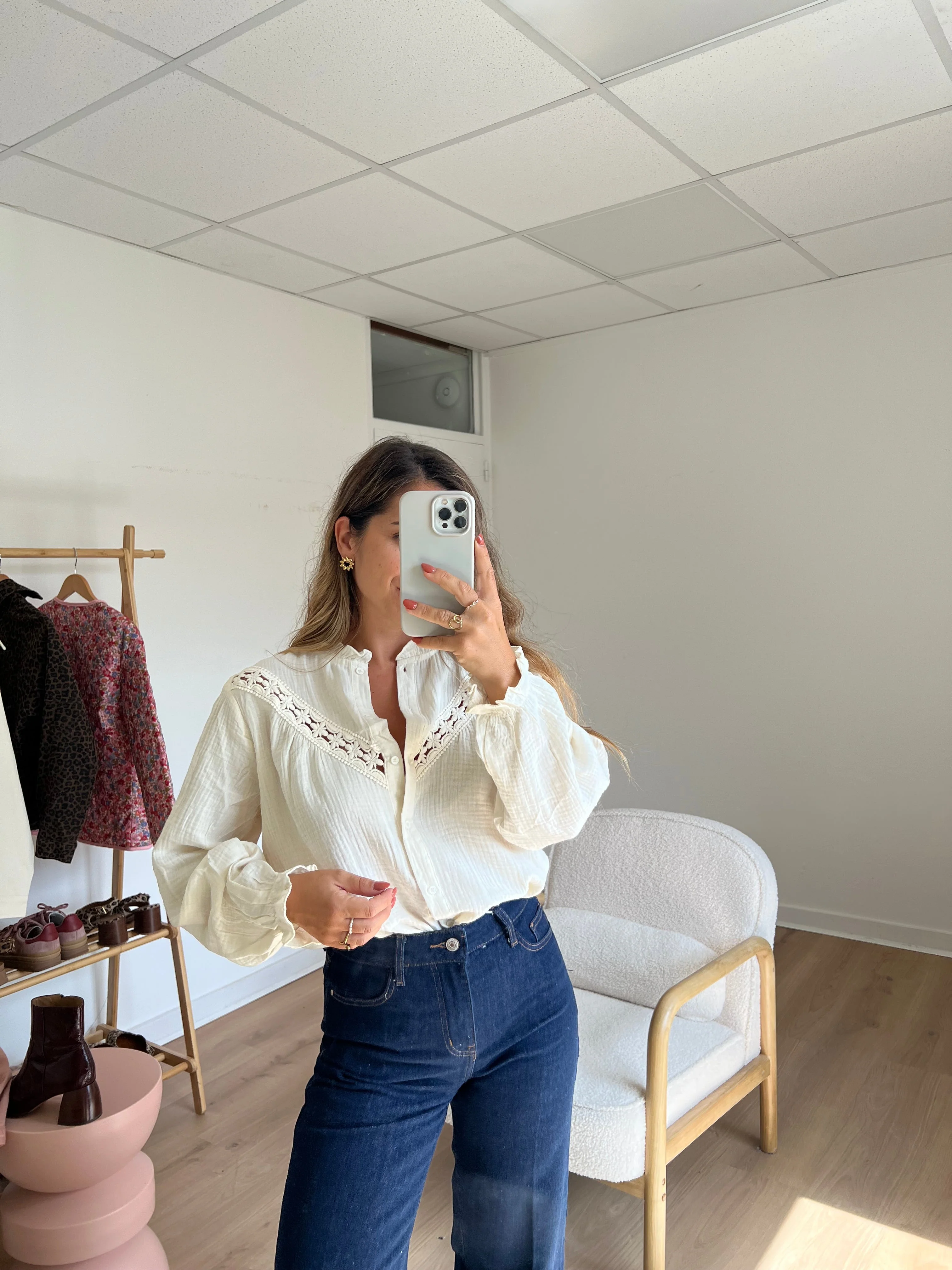 Blouse Brodée Écrue Angèle - Image 12