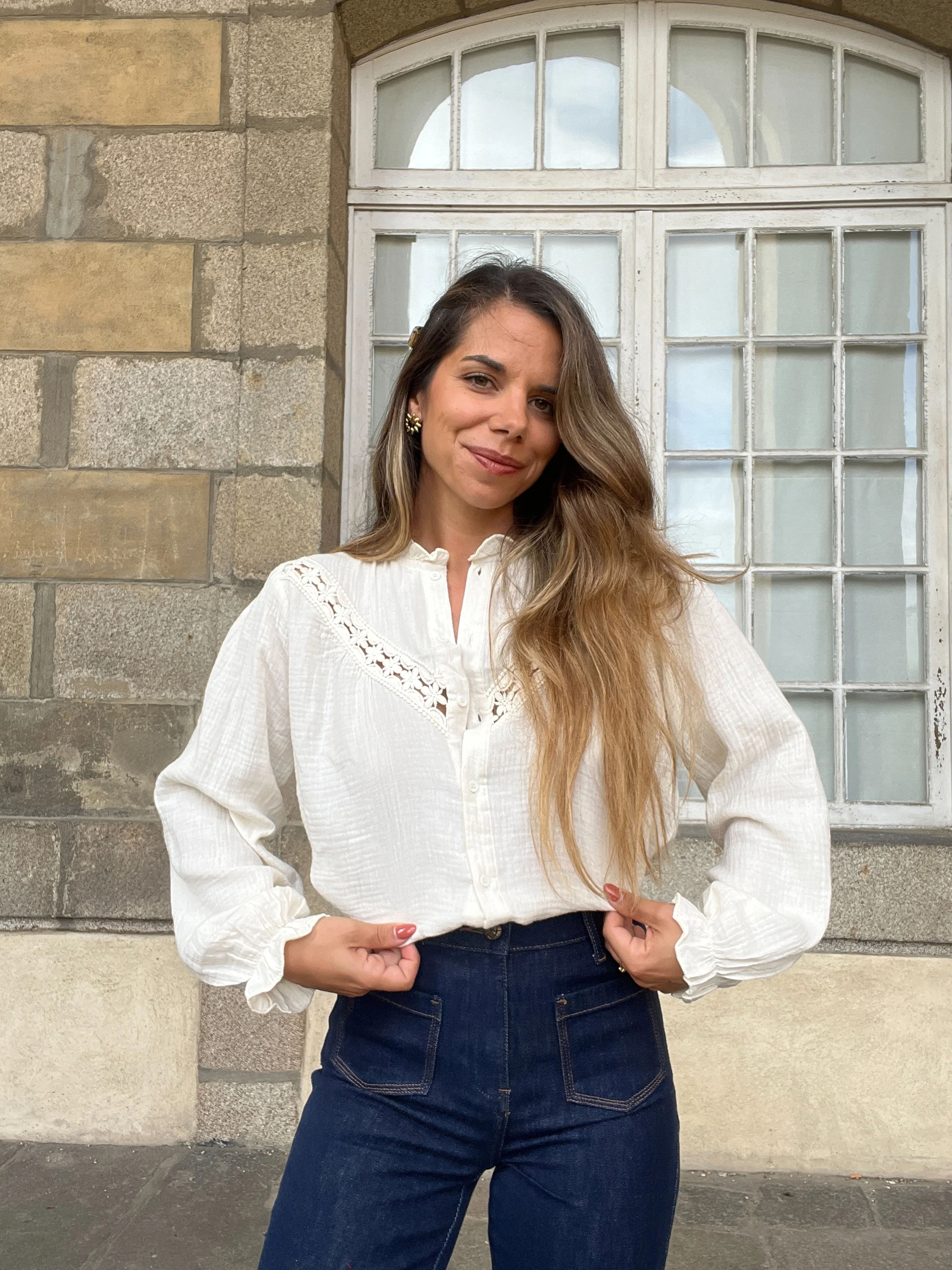 Blouse Brodée Écrue Angèle - Image 5