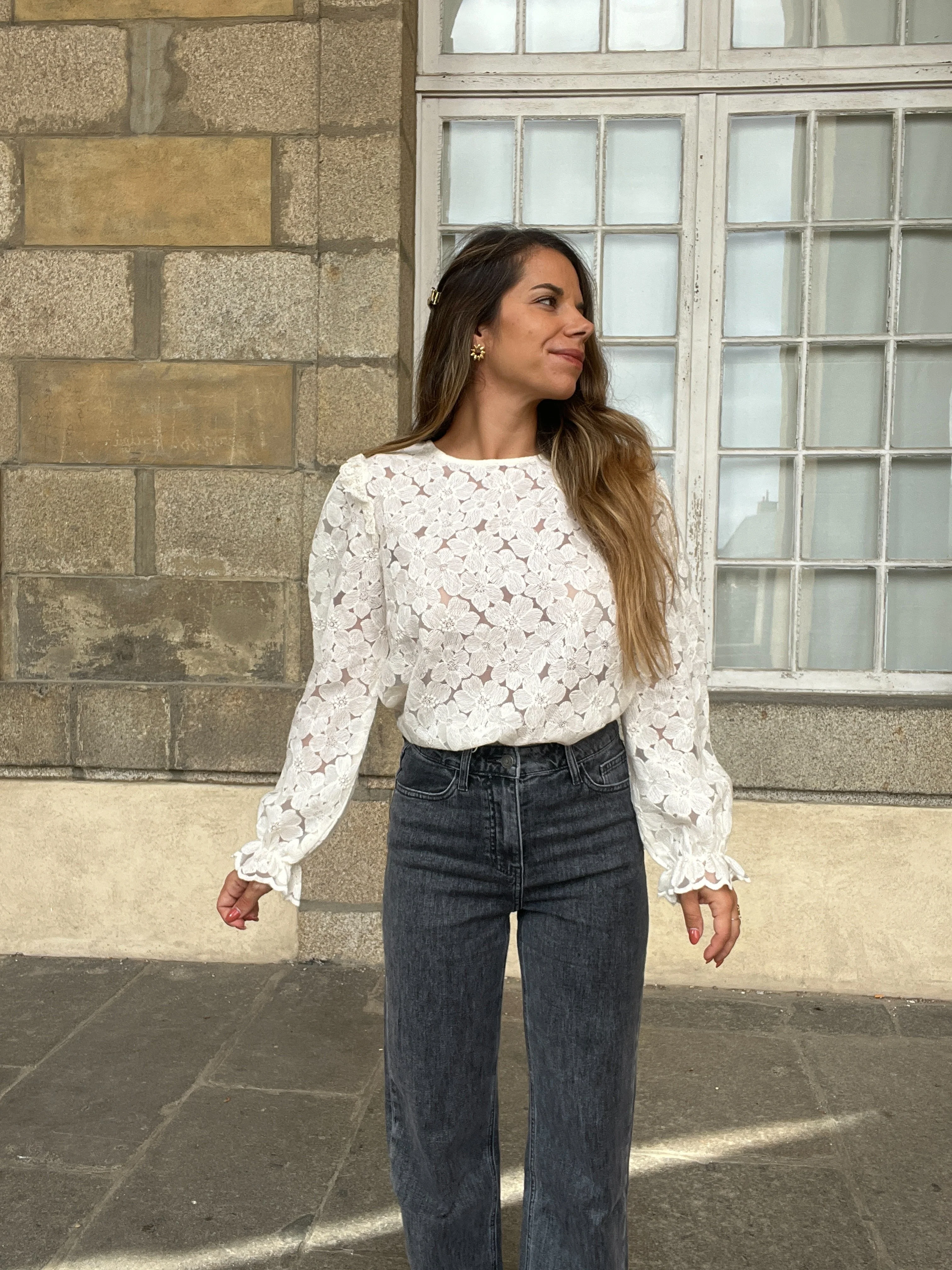 Blouse Brodée Laura - Image 3