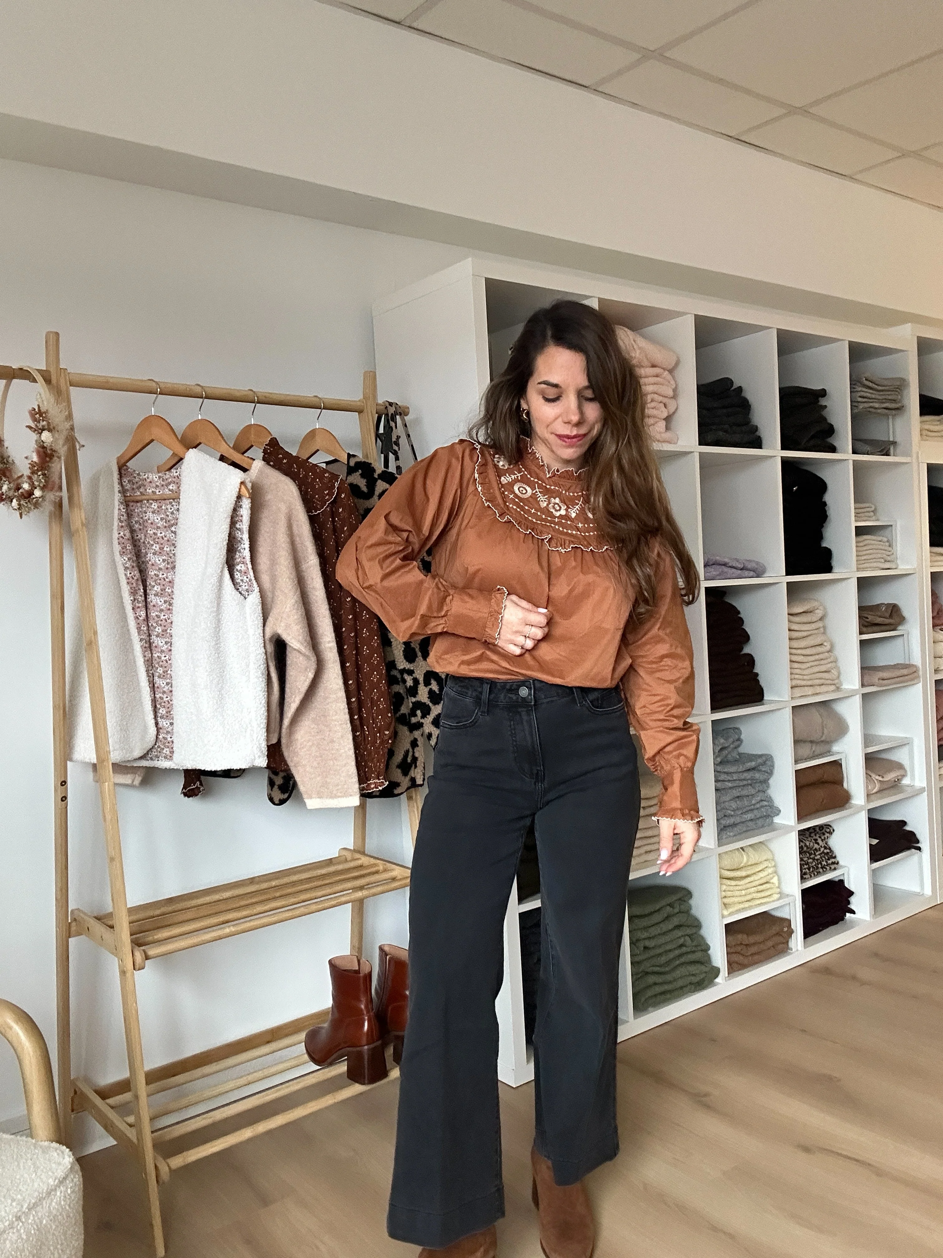 Blouse Chocolat Diane - Image 2
