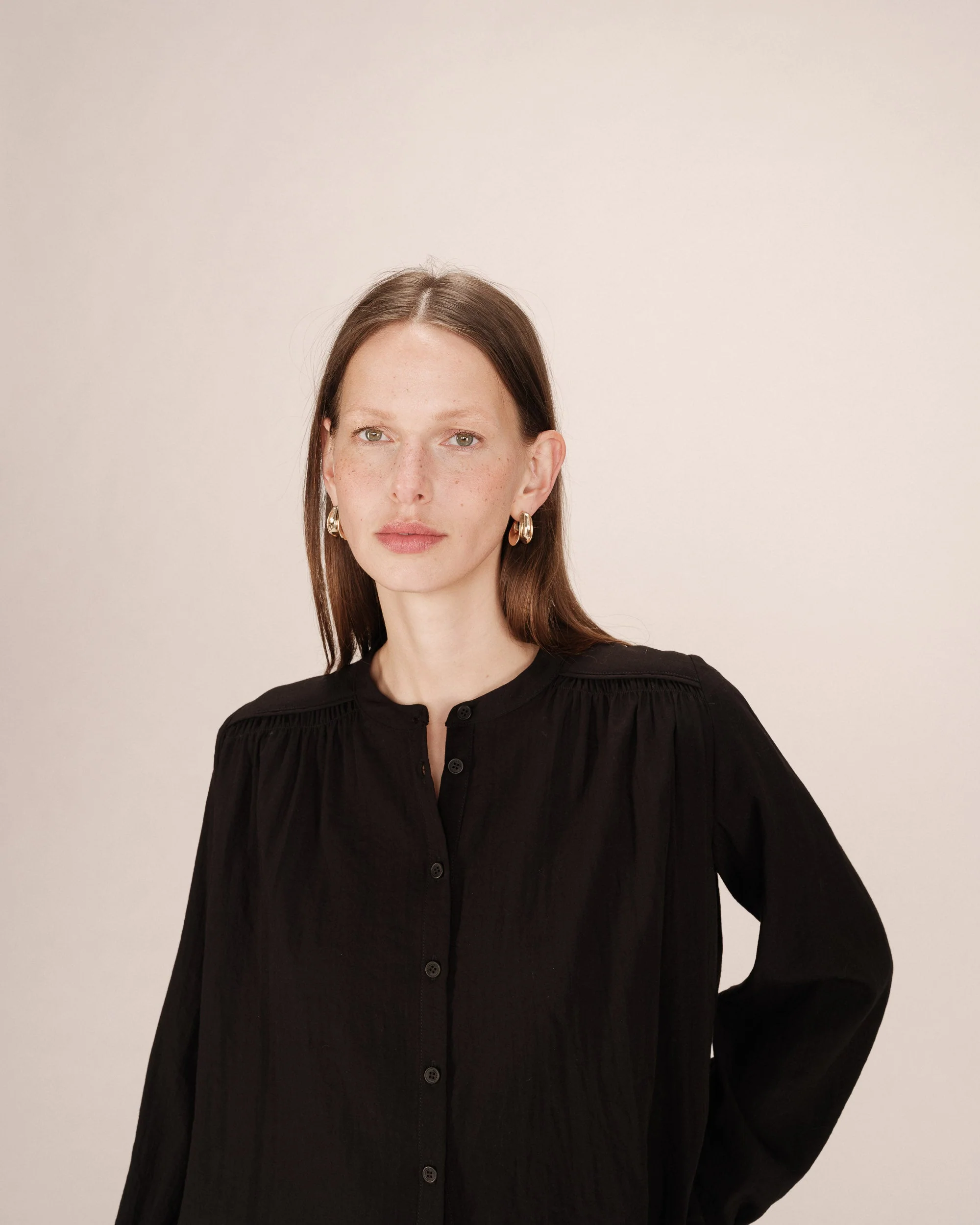 Blouse Droite A Fronces Noir Savannah - Image 2