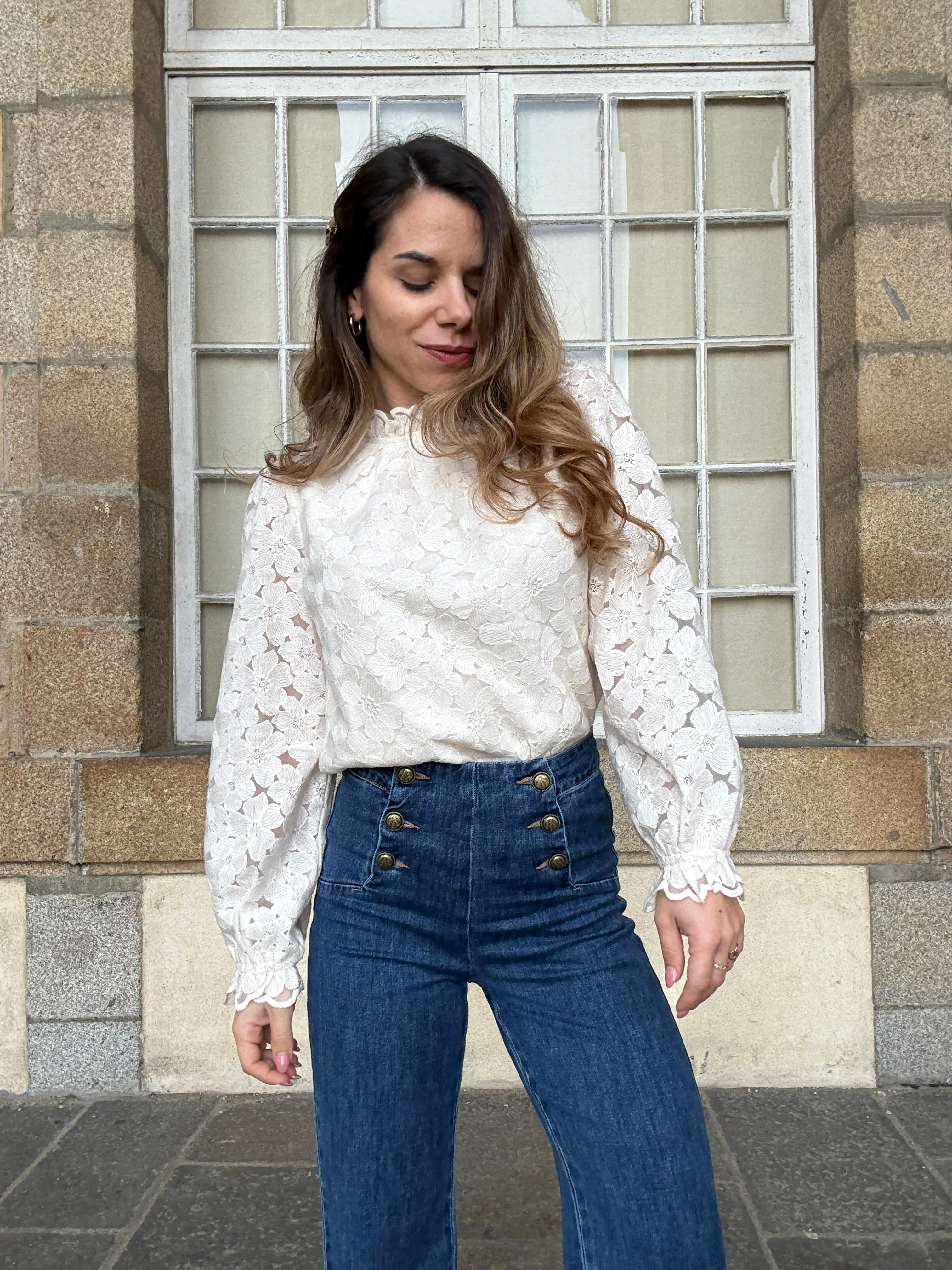 Blouse En Dentelle Écrue Alma - Image 7