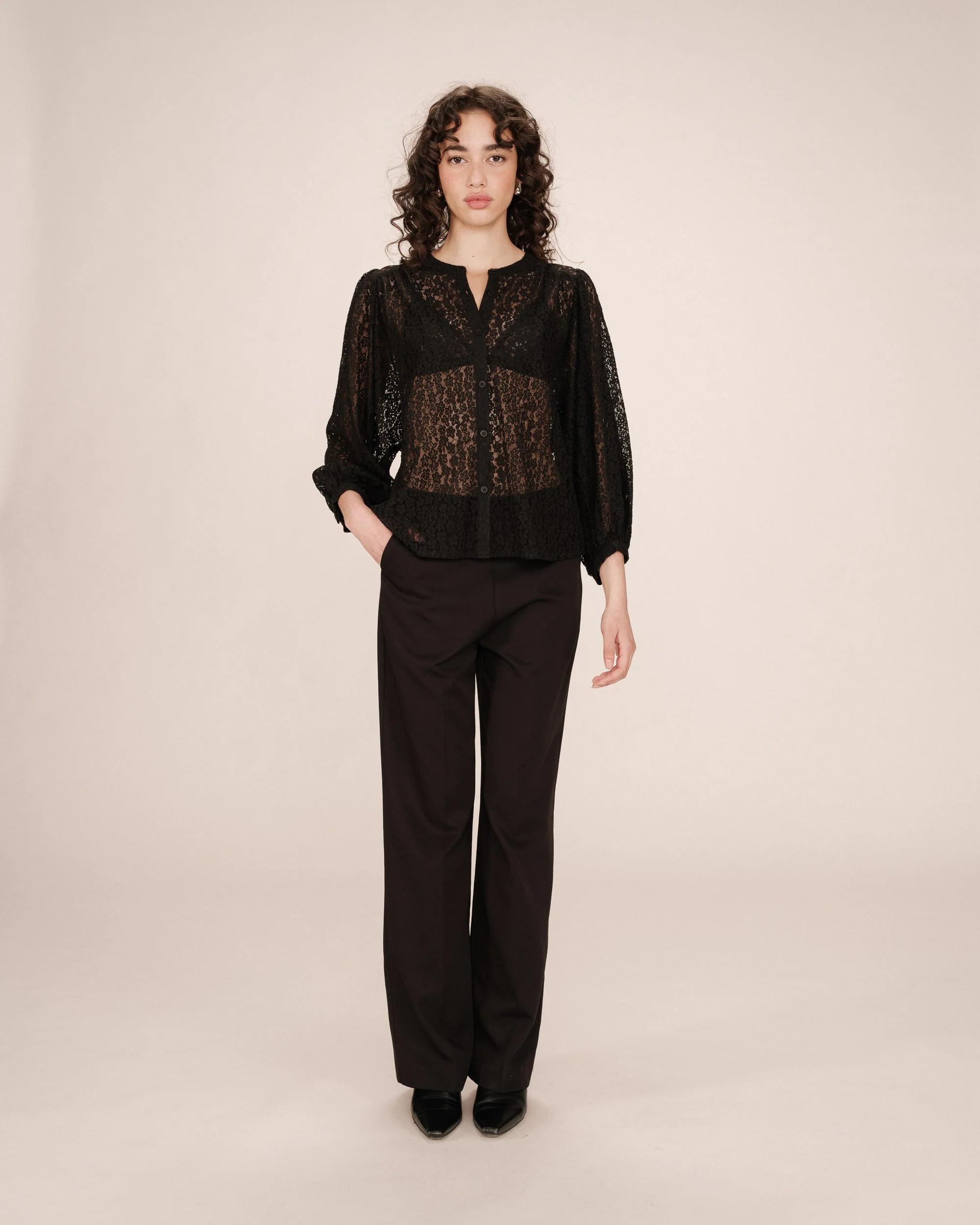 Blouse Noir Sophia - Image 3