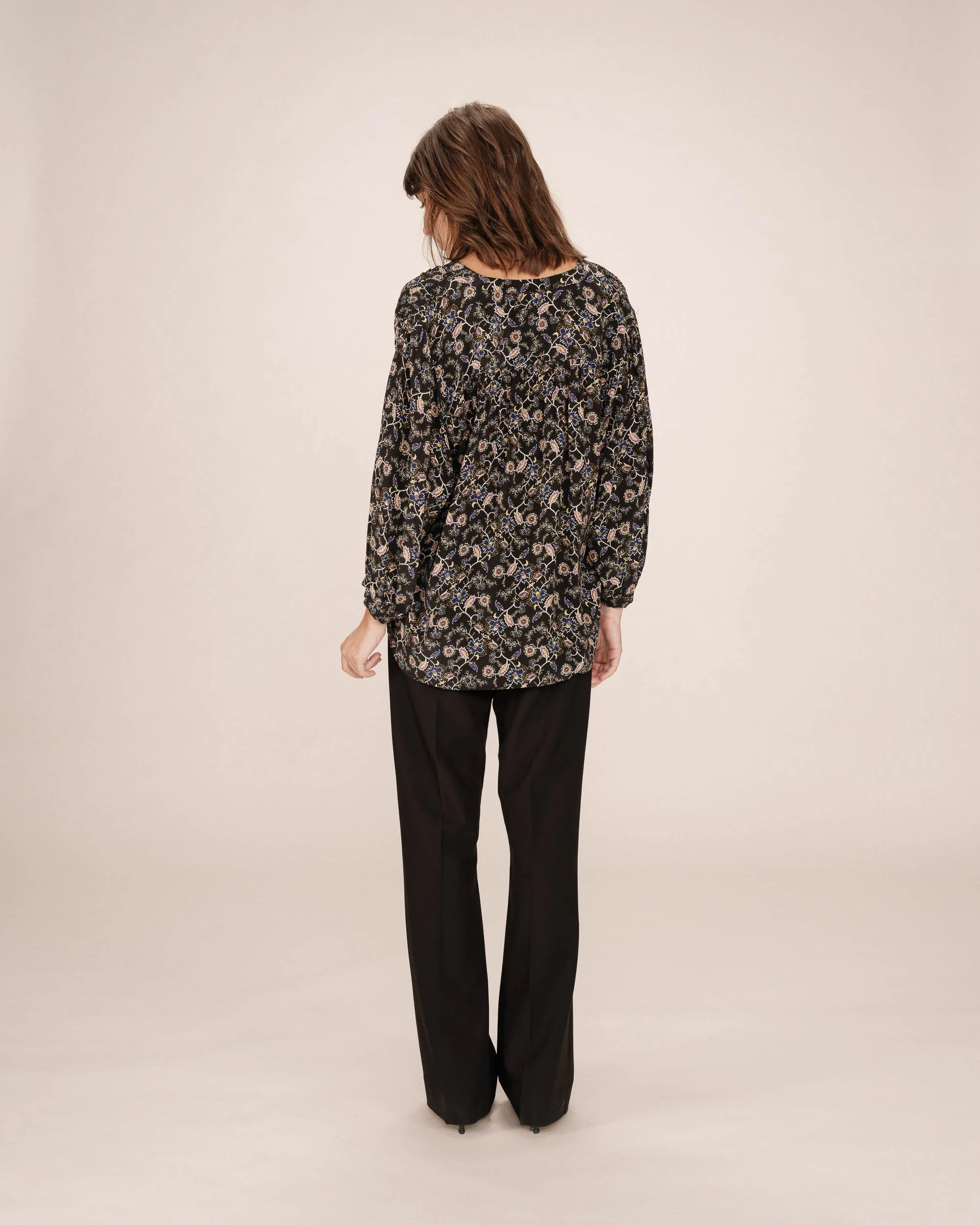 Blouse Imprimé Floral Noir Secrete - Image 5