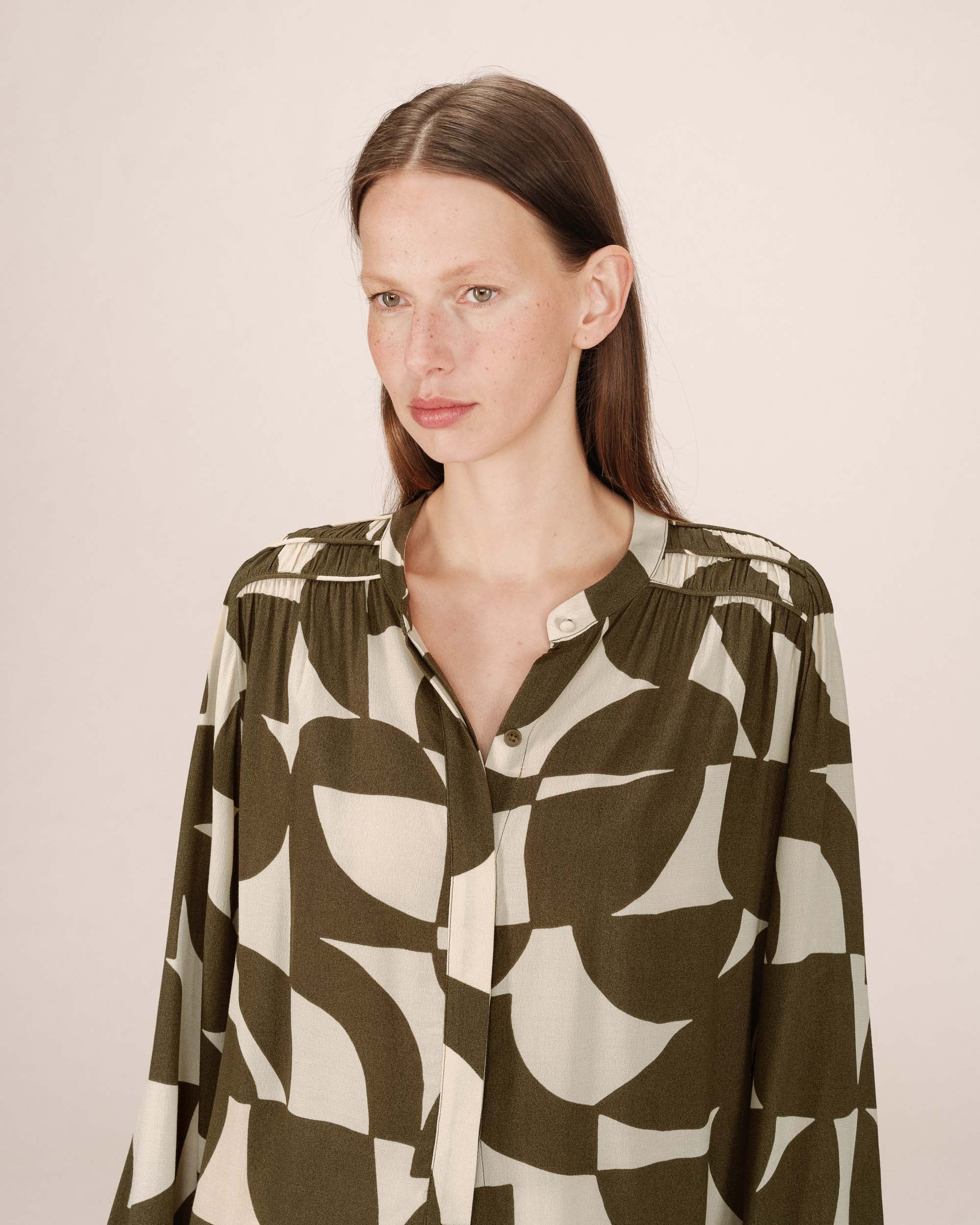 Blouse Motif Bicolore Olive Sorpresa - Image 4