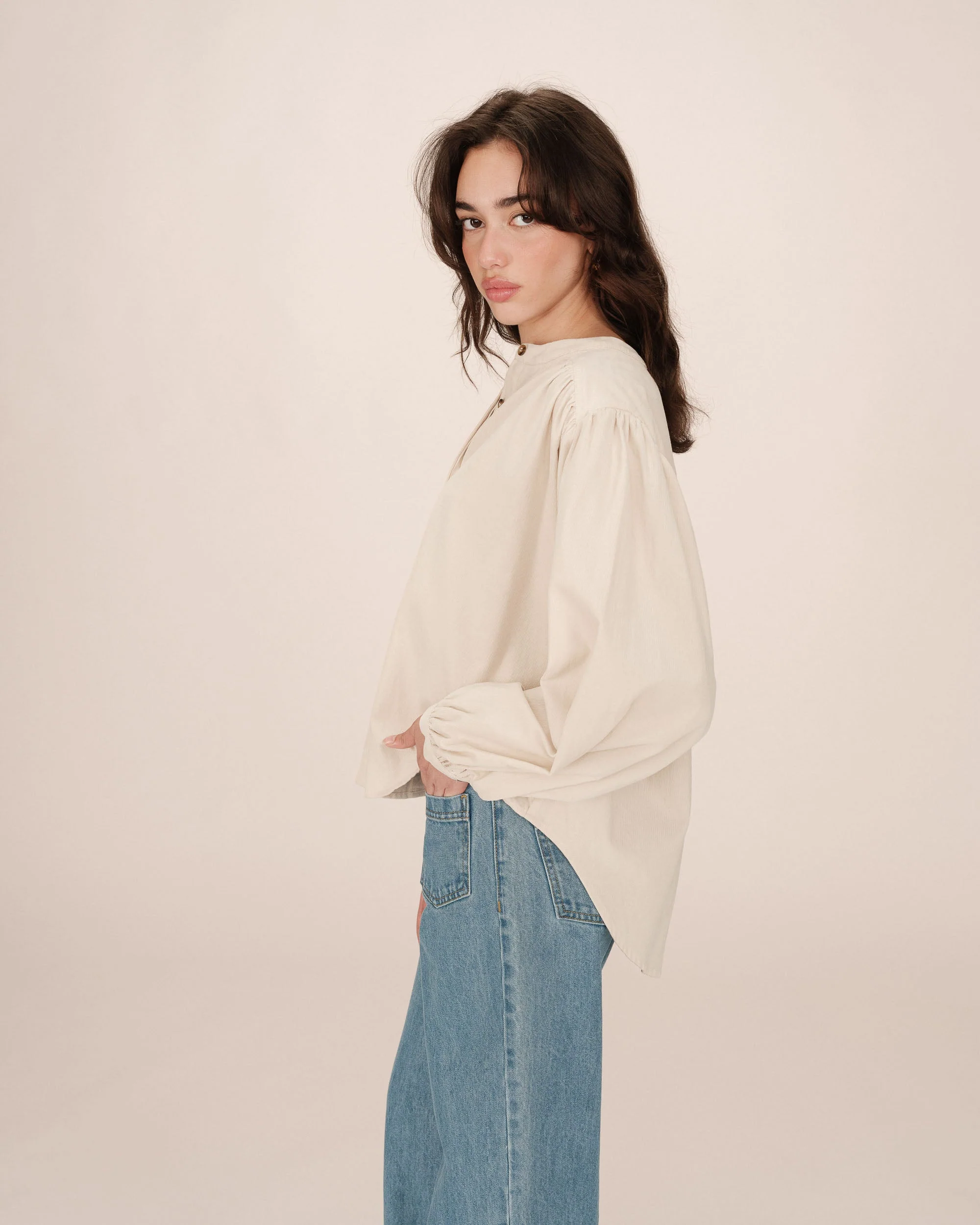 Blouse Oversize Ecru Suri - Image 4