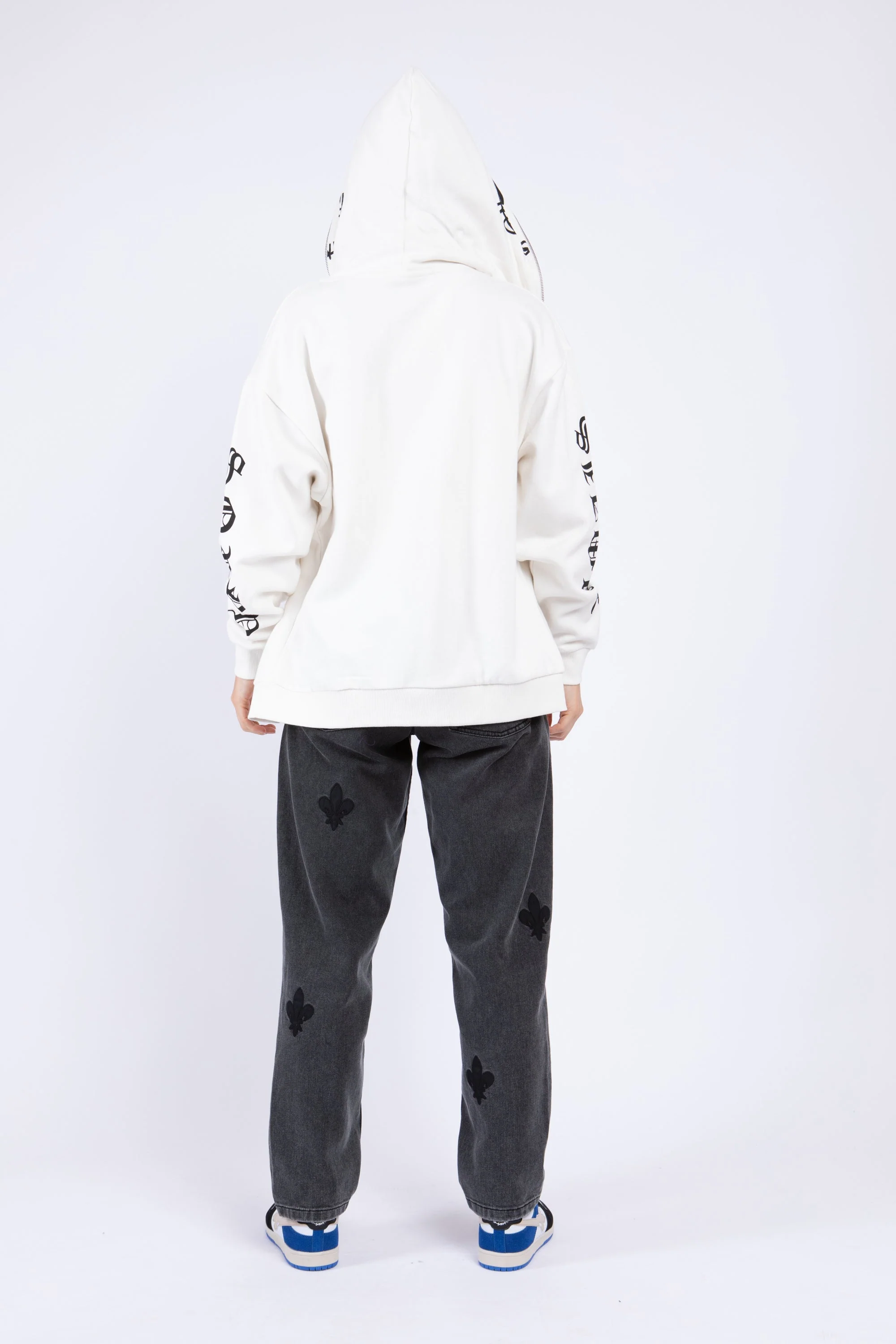 Sweat Bonifacio - Icicle - Image 5