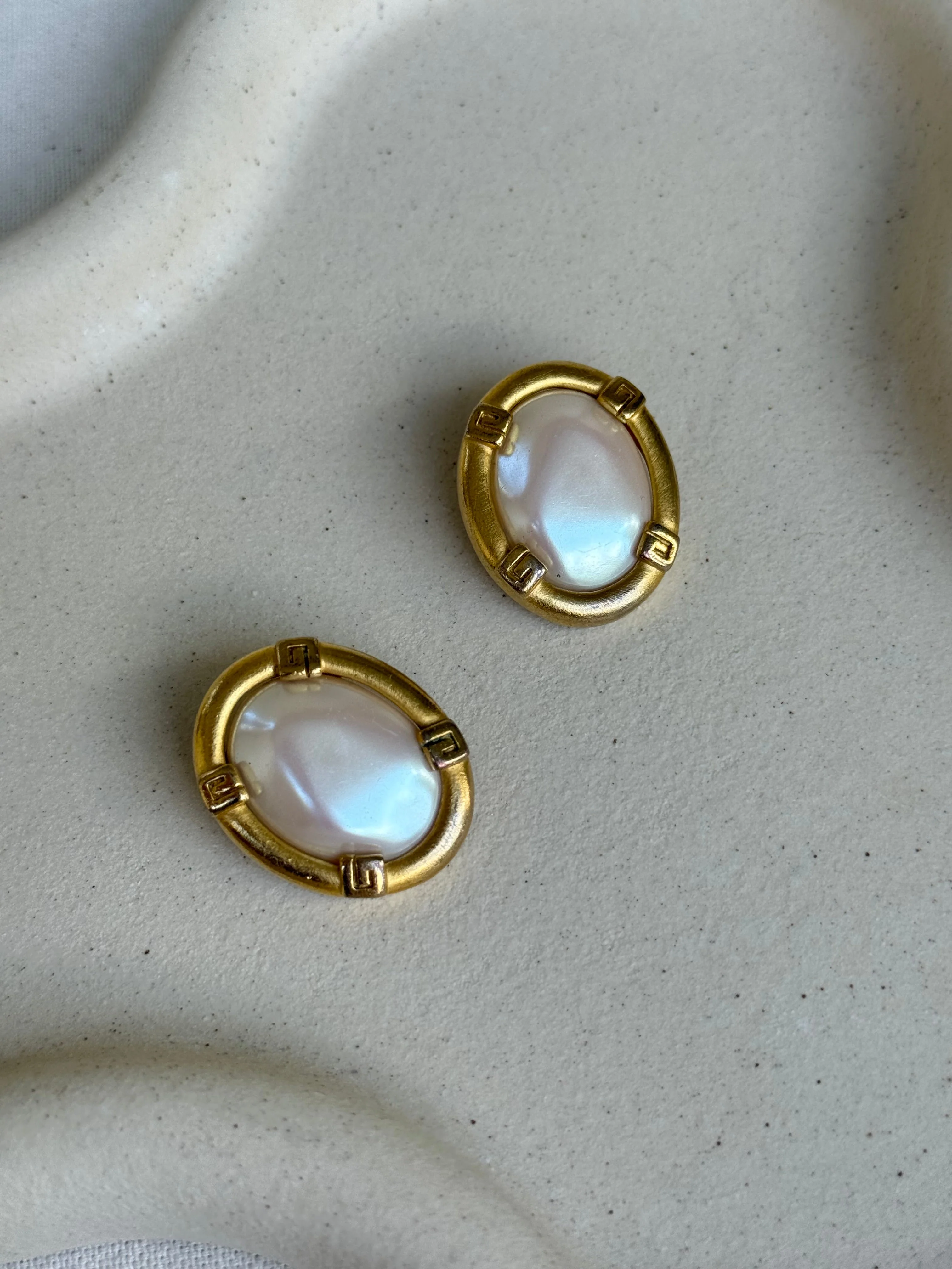 Givenchy - Boucles D’Oreilles Vintage - Ovales Et Perles Fantaisies - Image 3