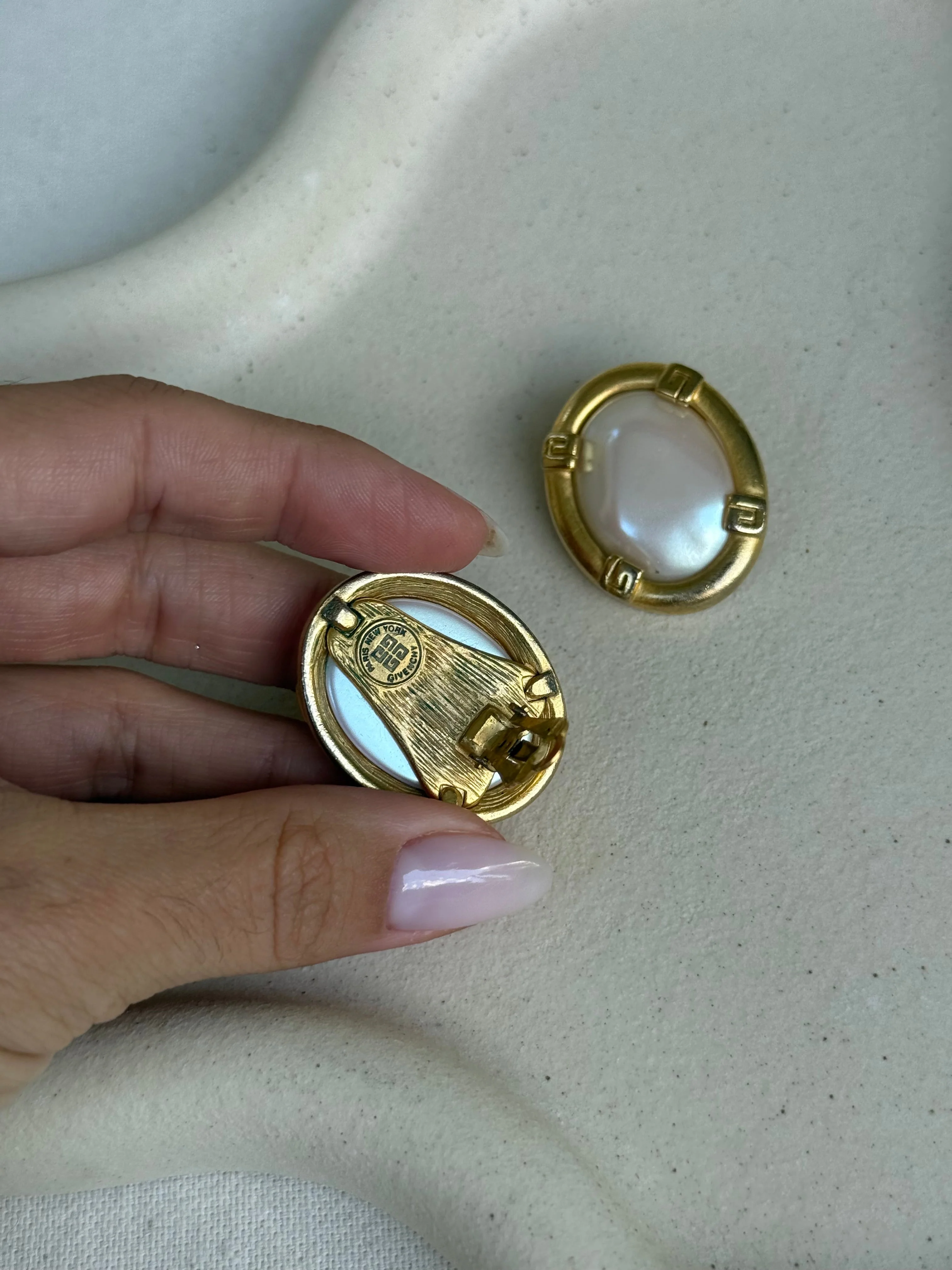 Givenchy - Boucles D’Oreilles Vintage - Ovales Et Perles Fantaisies - Image 4