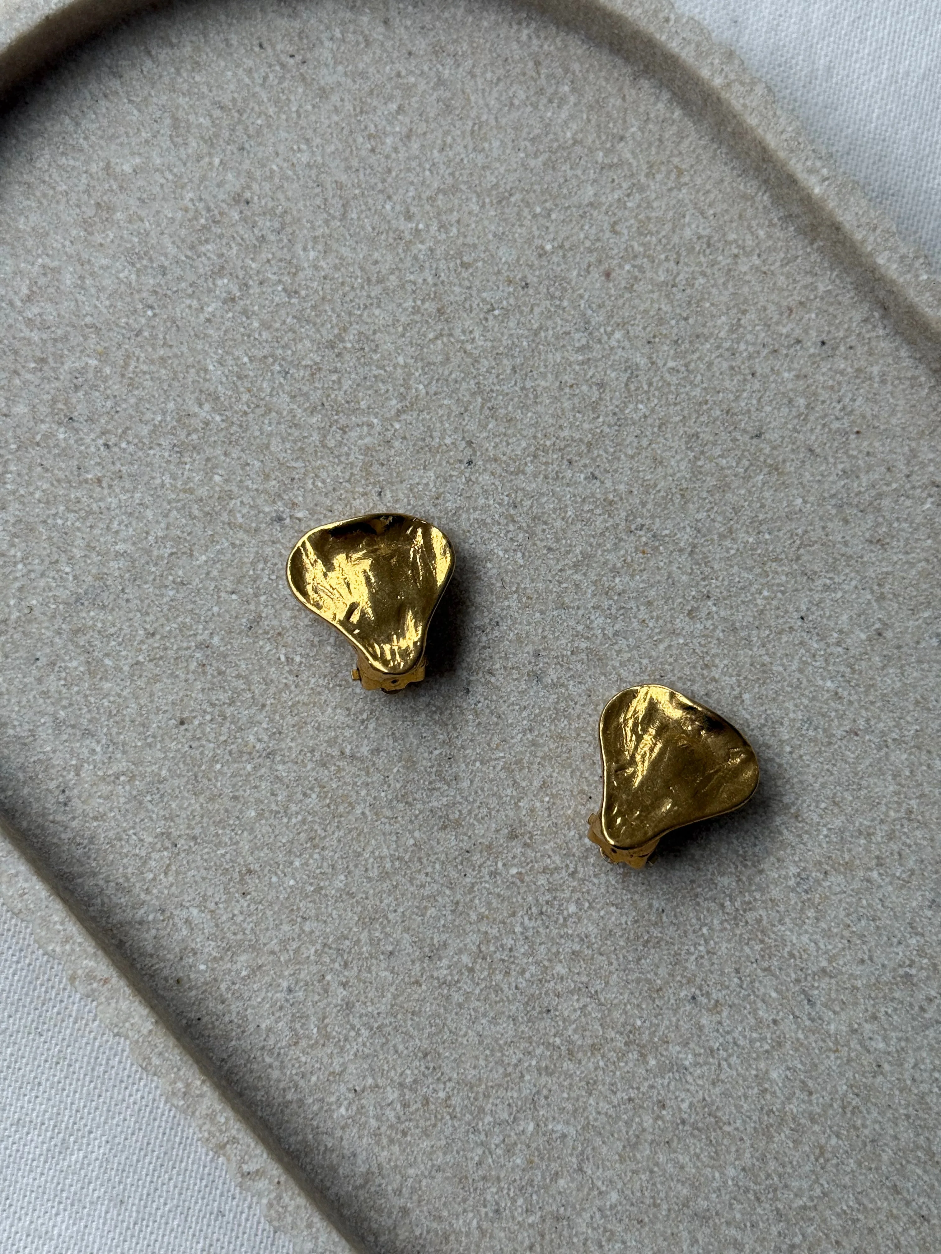 Boucles D’Oreilles Ysl Vintage - Petits Cœurs Dorés - Image 3