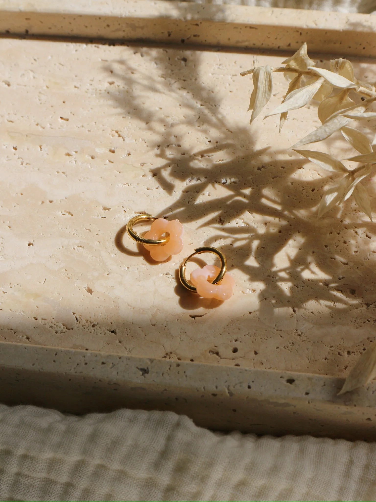 Boucles D'Oreille Fleur Corail - Image 2