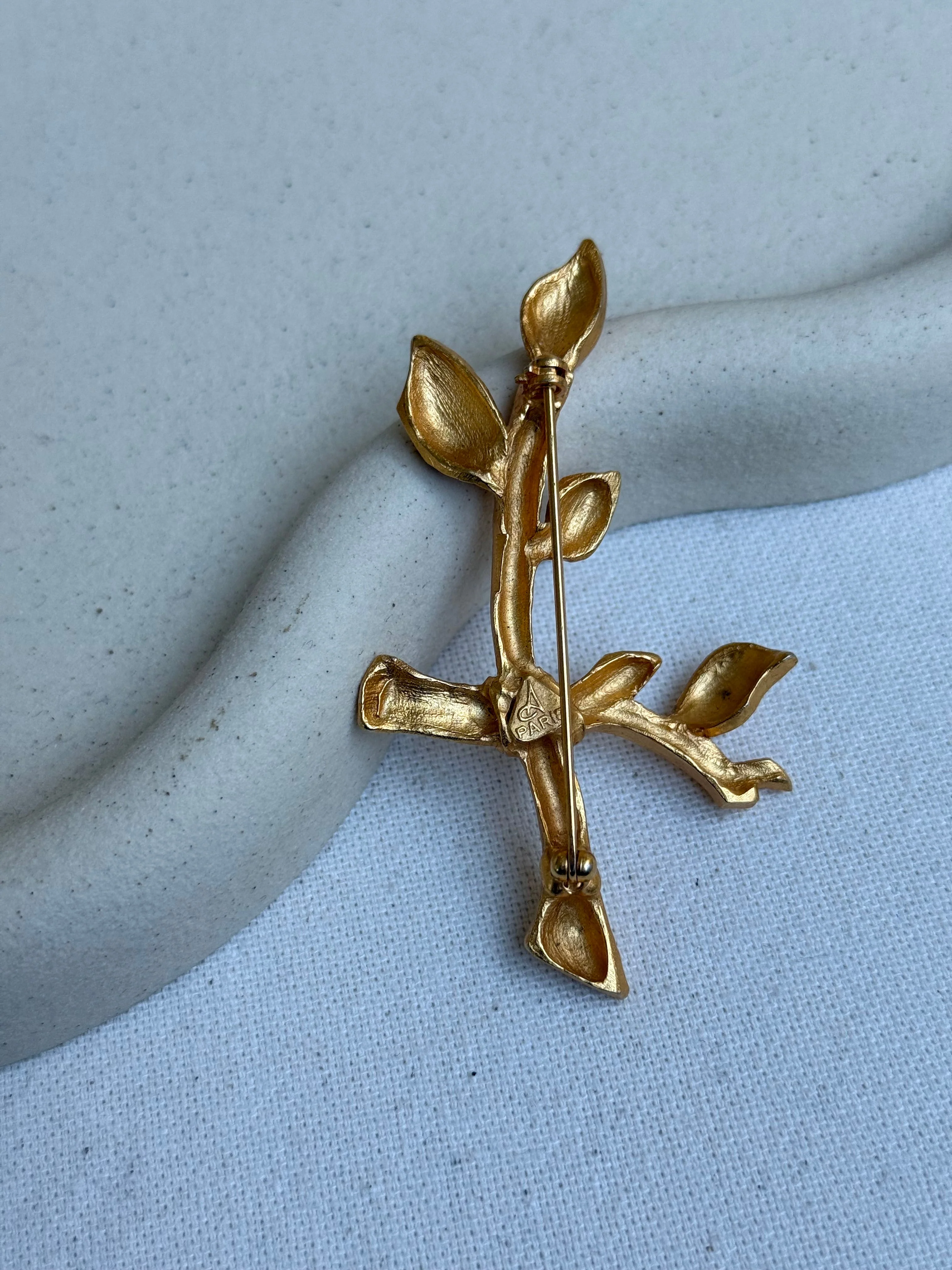 Broche Antigona Vintage - Feuilles Dorées - Image 4