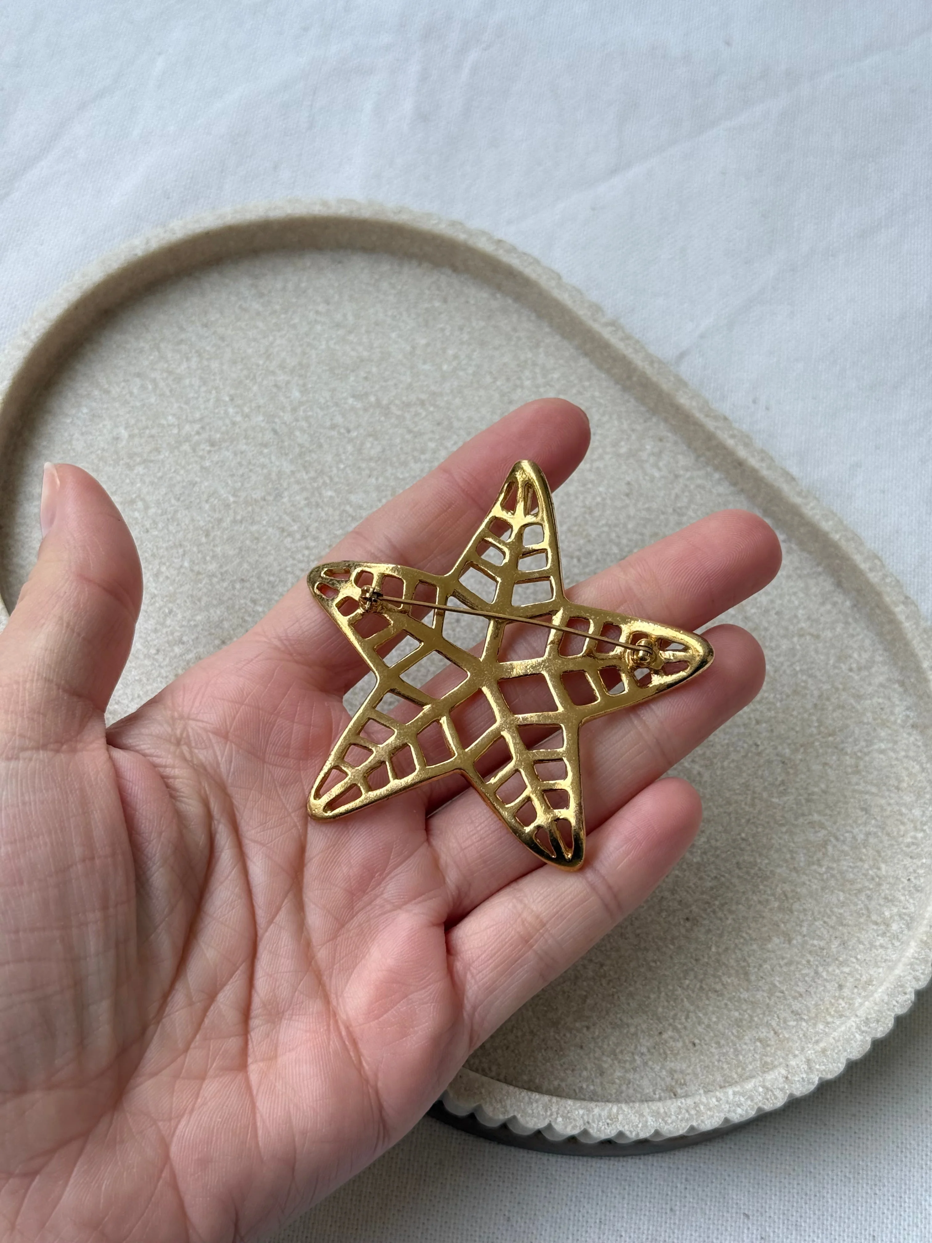 Broche Vintage - Étoile Ajourée - Image 5