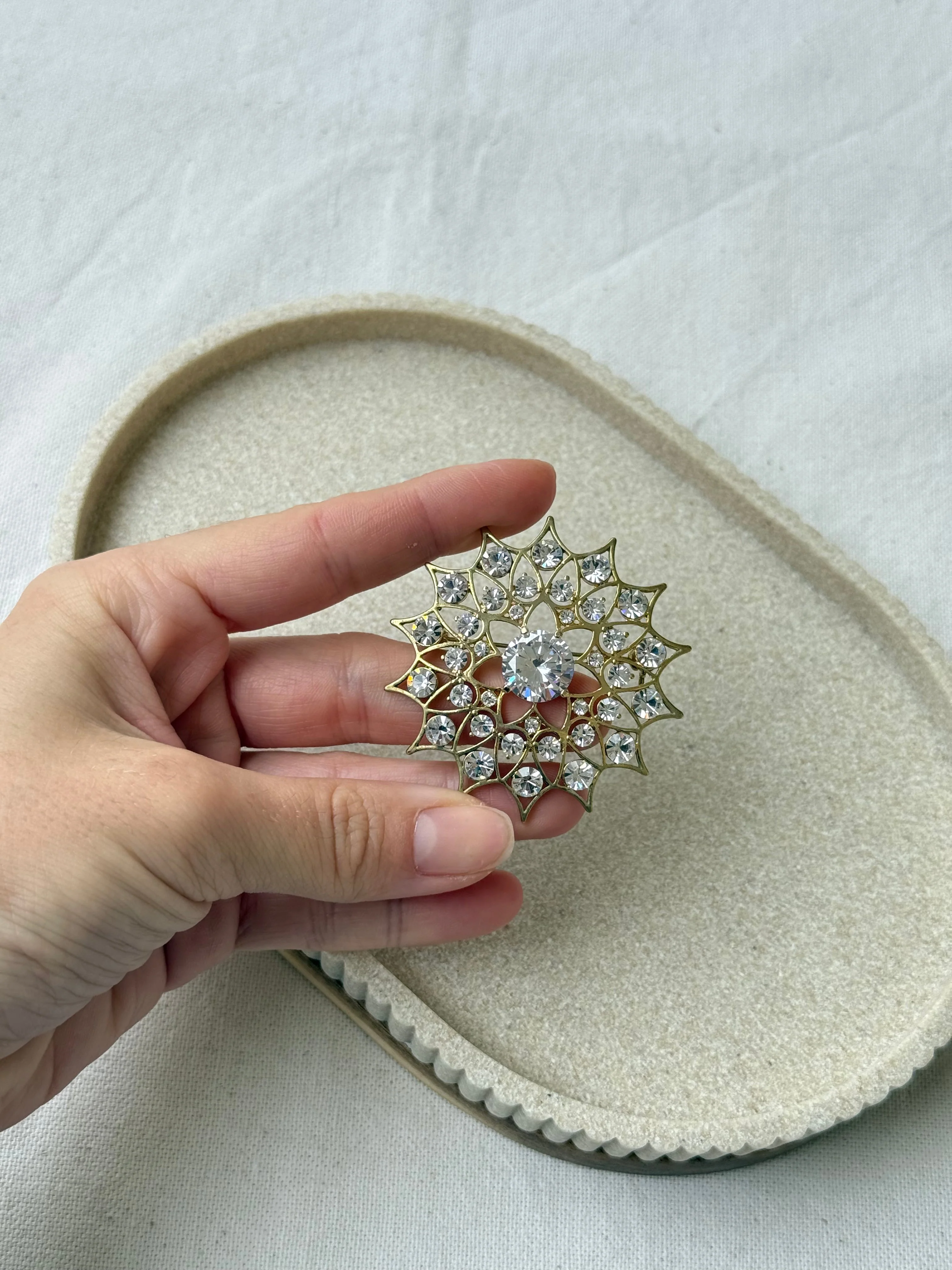 Broche Vintage - Rosace De Strass - Image 4