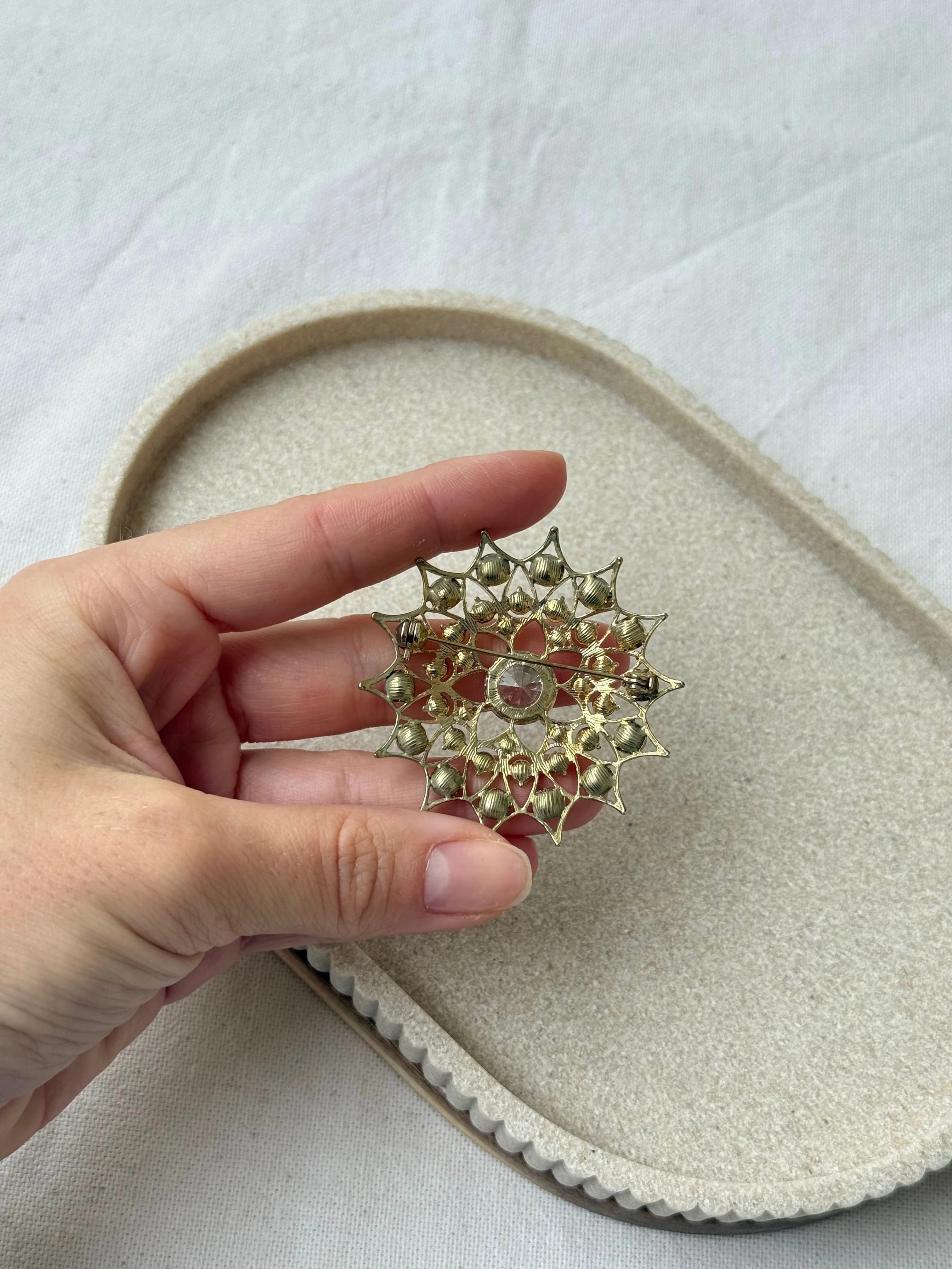 Broche Vintage - Rosace De Strass - Image 5