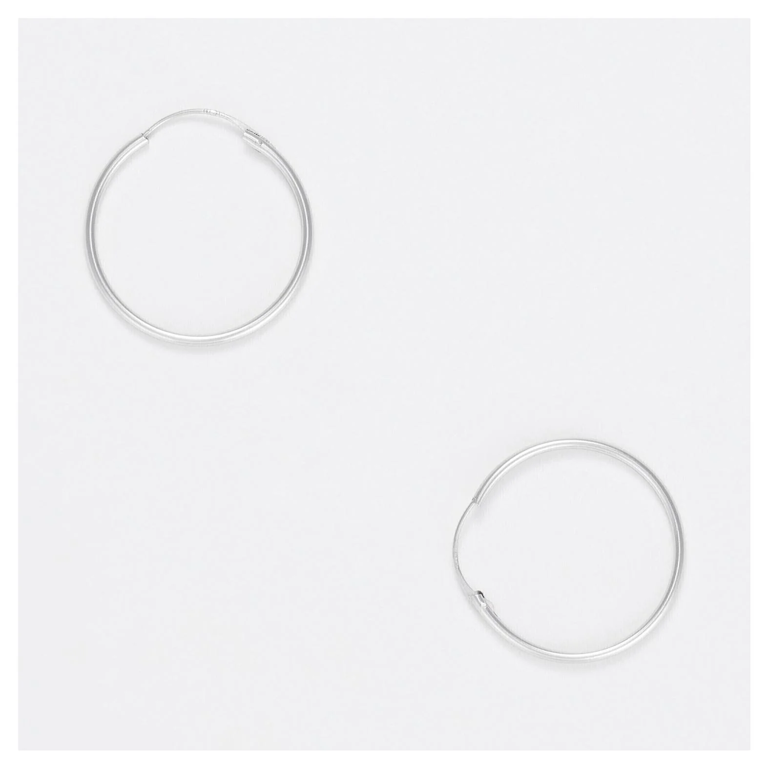 Boucles D'Oreilles "Sublime Créoles " 20 Mm Or Blanc 375/1000 - Image 3