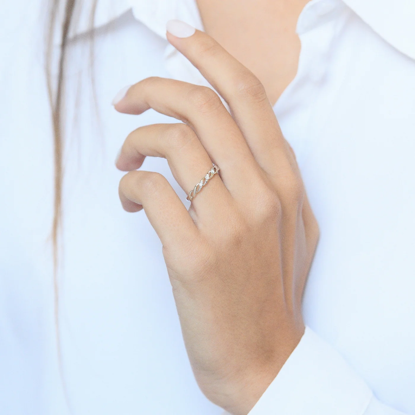 Bague "Beautiful Twist" Diamants 0,03/3 - Or Blanc 375/1000 - Image 2
