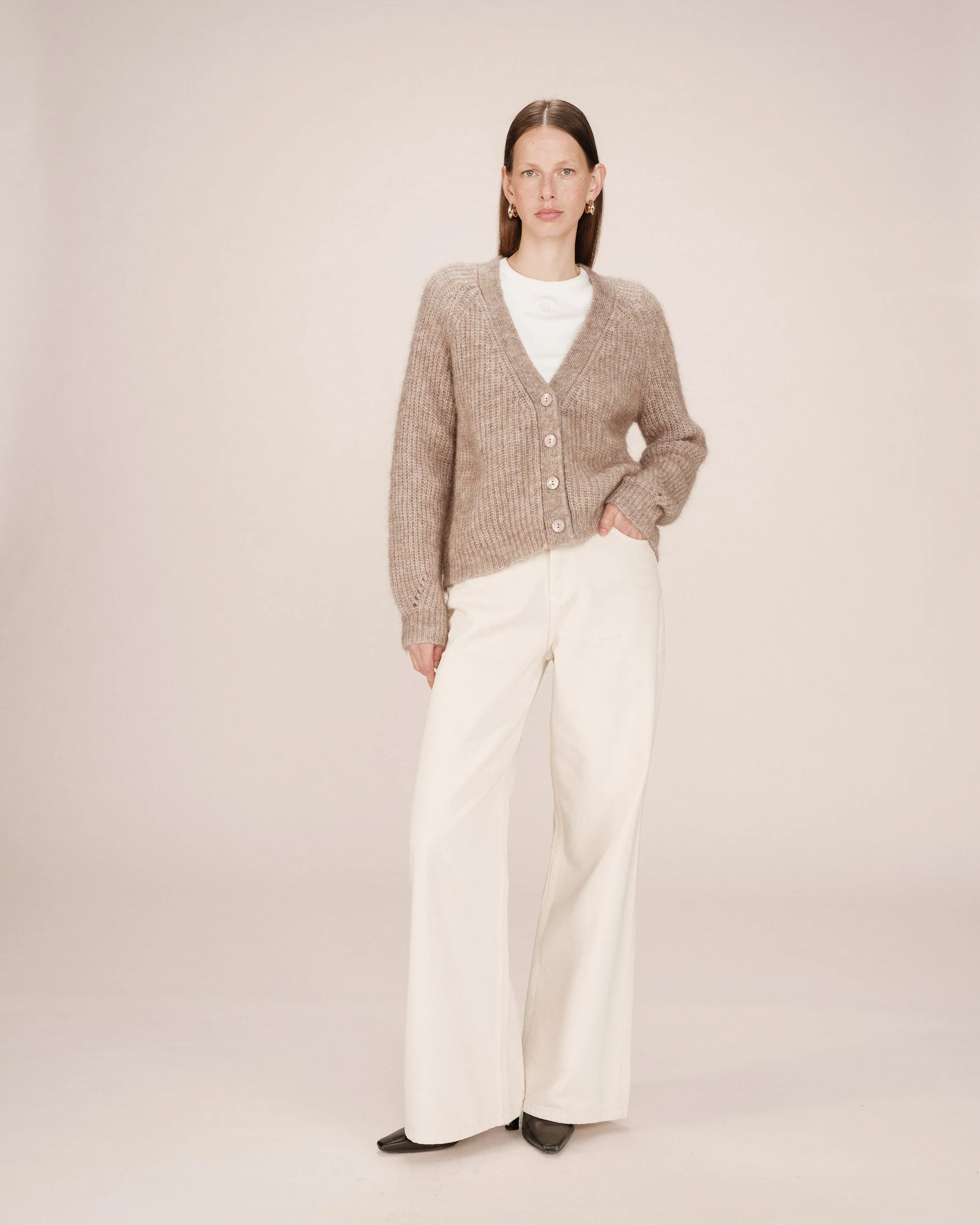 Cardigan Greige Saluda - Image 3