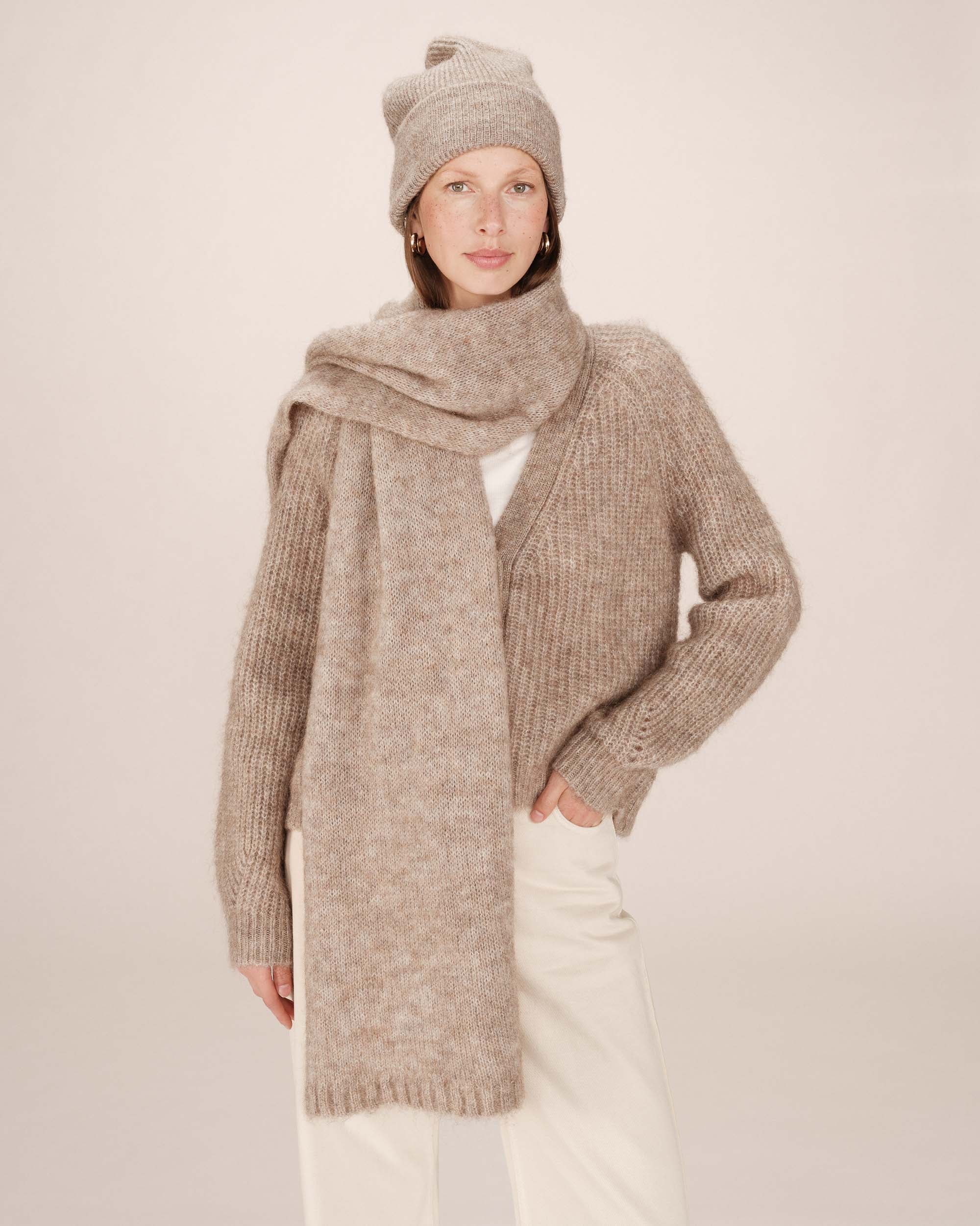 Cardigan Greige Saluda - Image 4