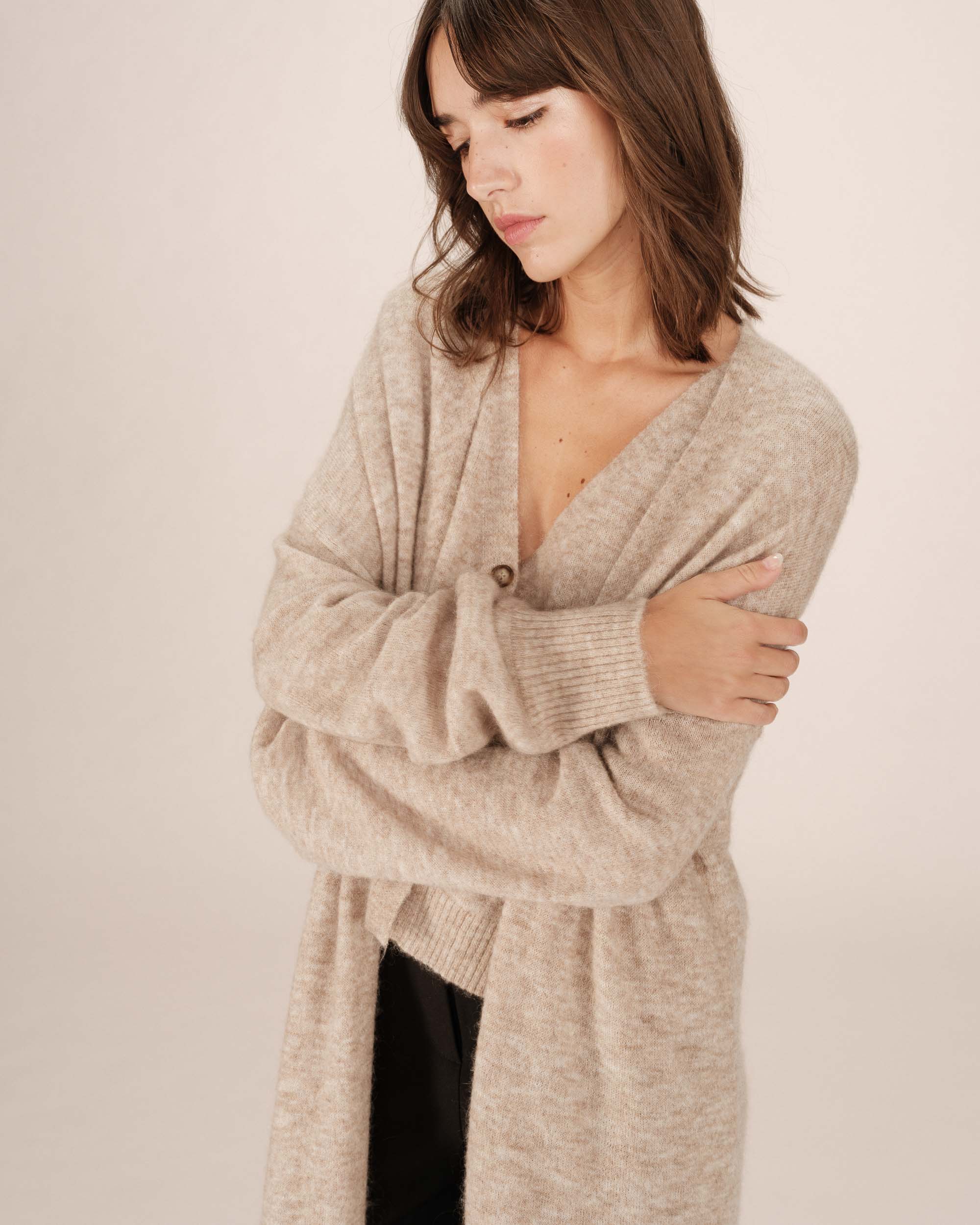 Cardigan Long Beige Santiago - Image 4