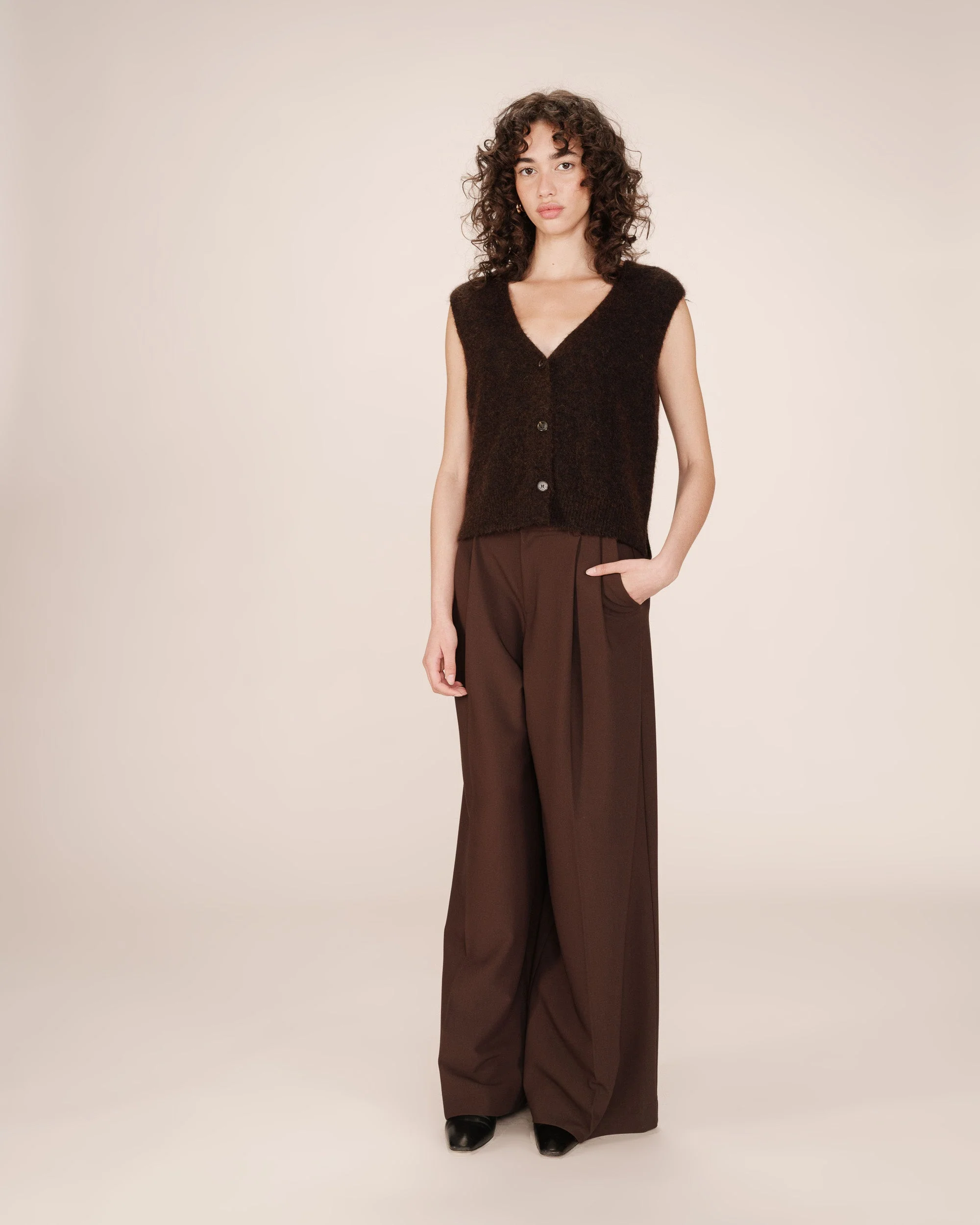 Cardigan Sans Manches Chocolat Santa - Image 3