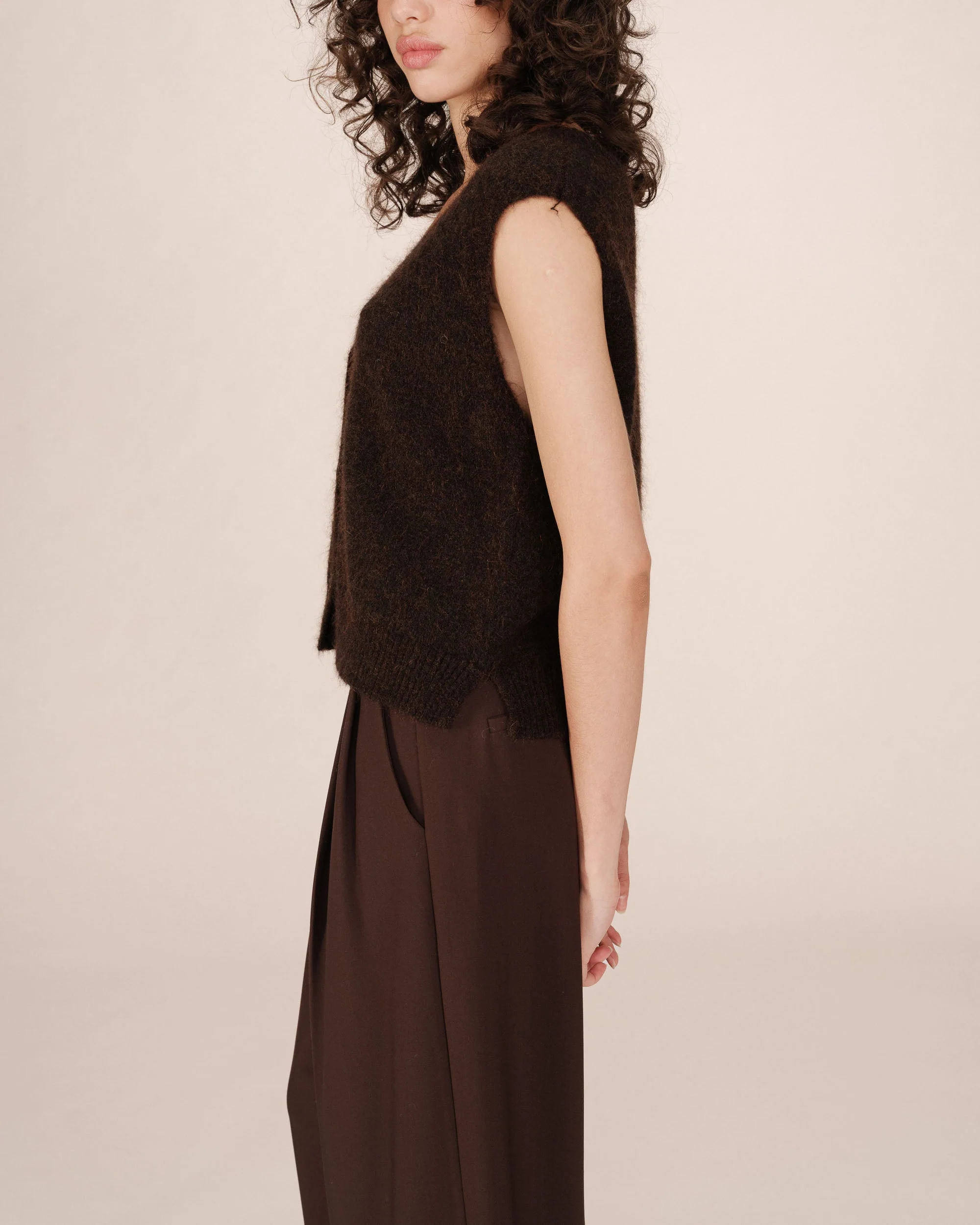 Cardigan Sans Manches Chocolat Santa - Image 4
