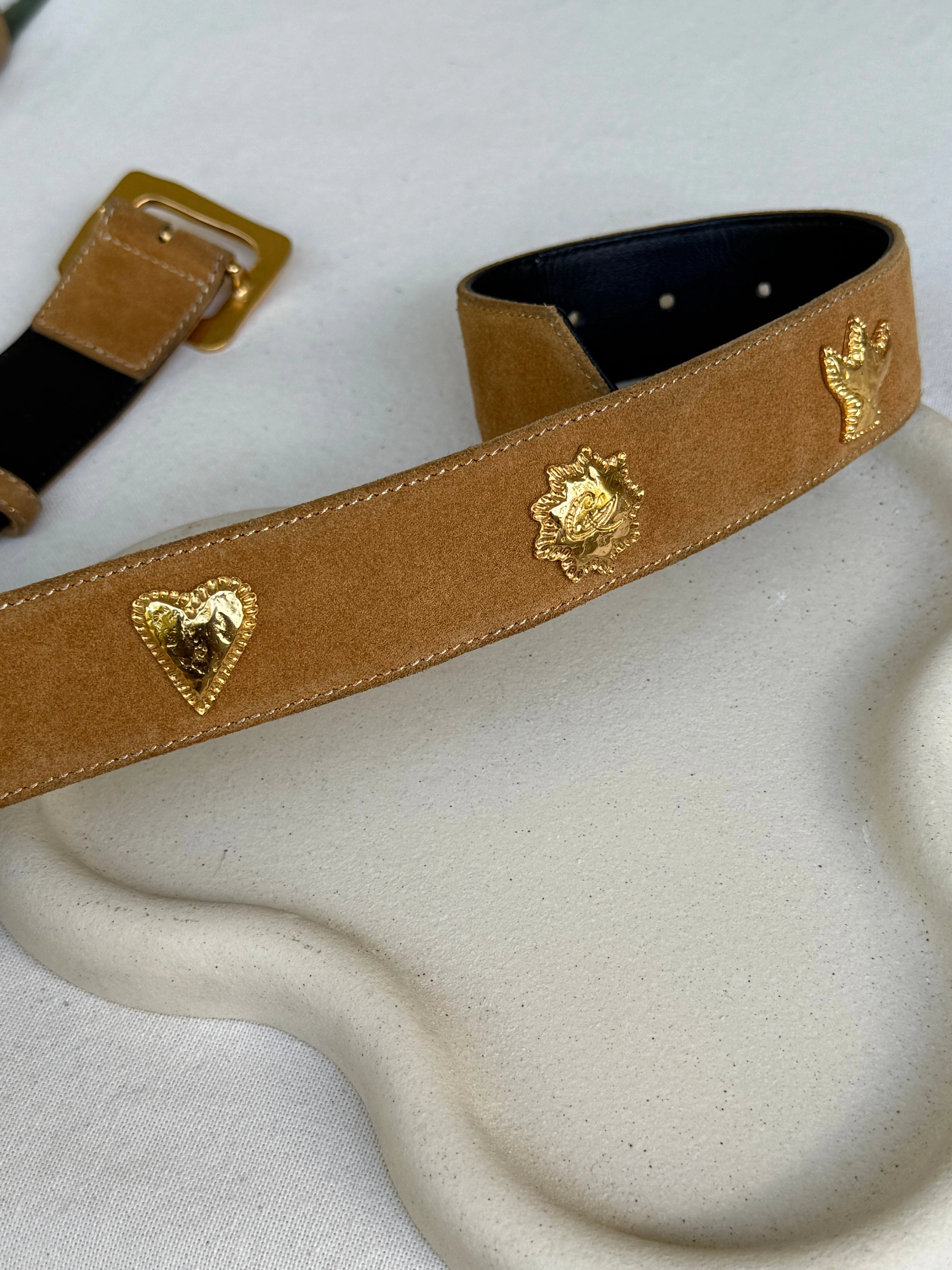 Christian Lacroix - Ceinture Vintage - Daim Camel Et Empiècements Dorés - Image 2