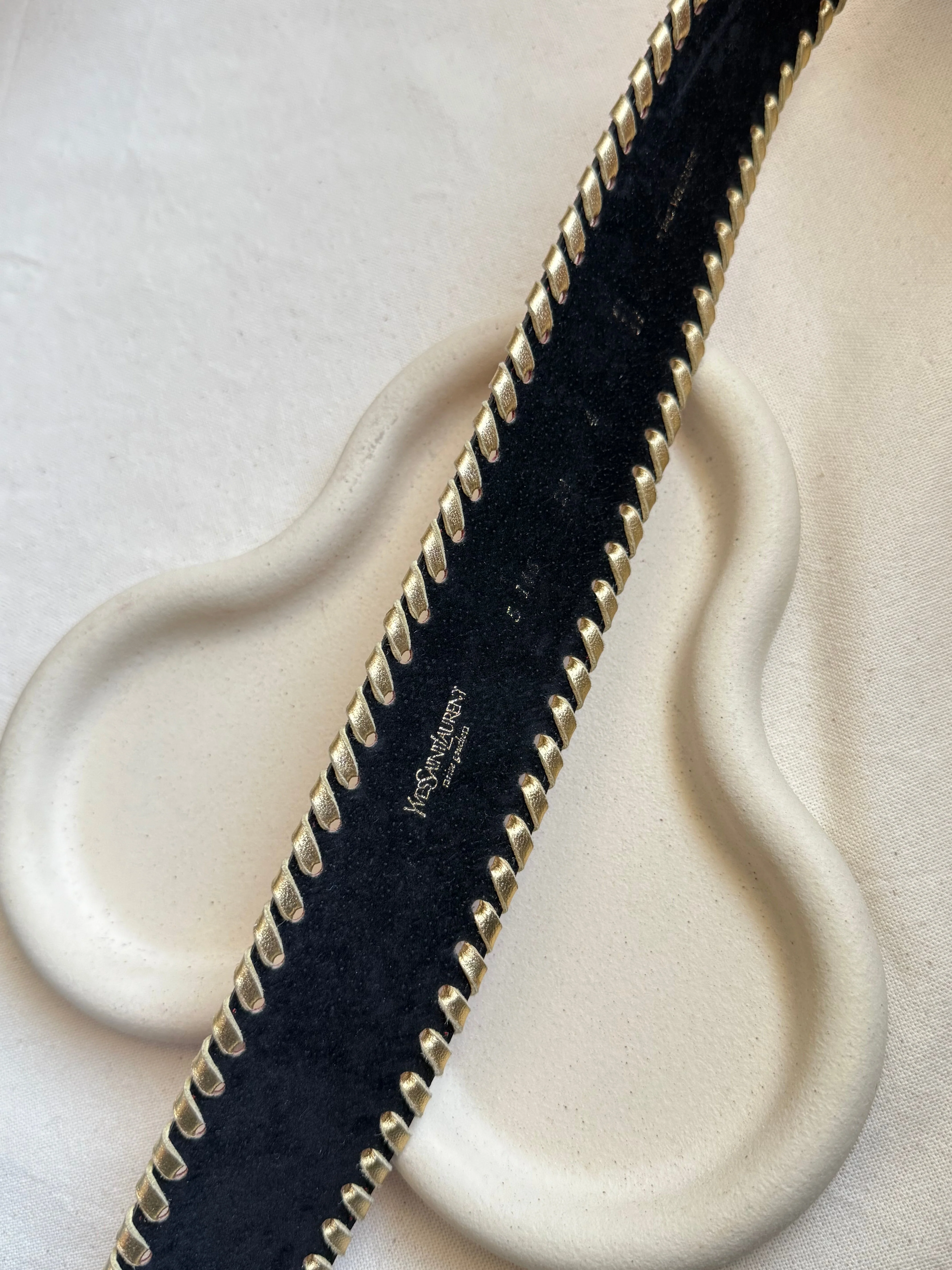 Yves Saint Laurent - Ceinture Vintage - Daim Framboise Et Cuir Doré - Image 3