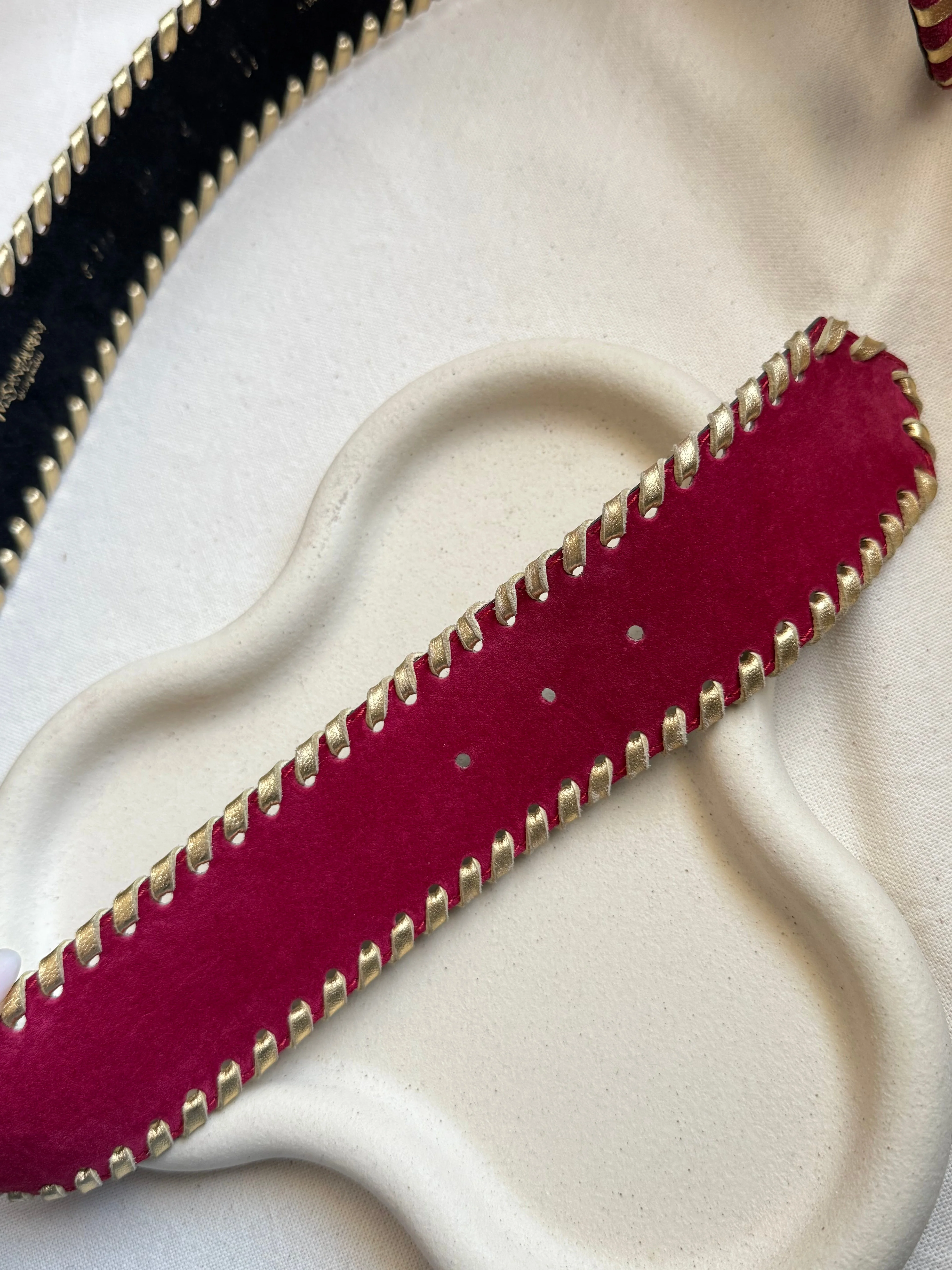 Yves Saint Laurent - Ceinture Vintage - Daim Framboise Et Cuir Doré - Image 5