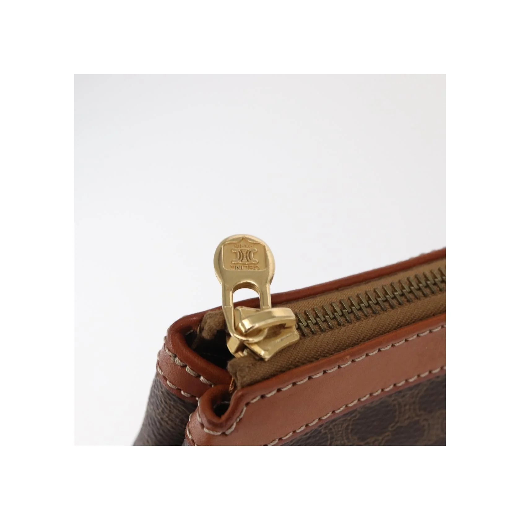 Pochette Celine Macadam - Beige - Image 12