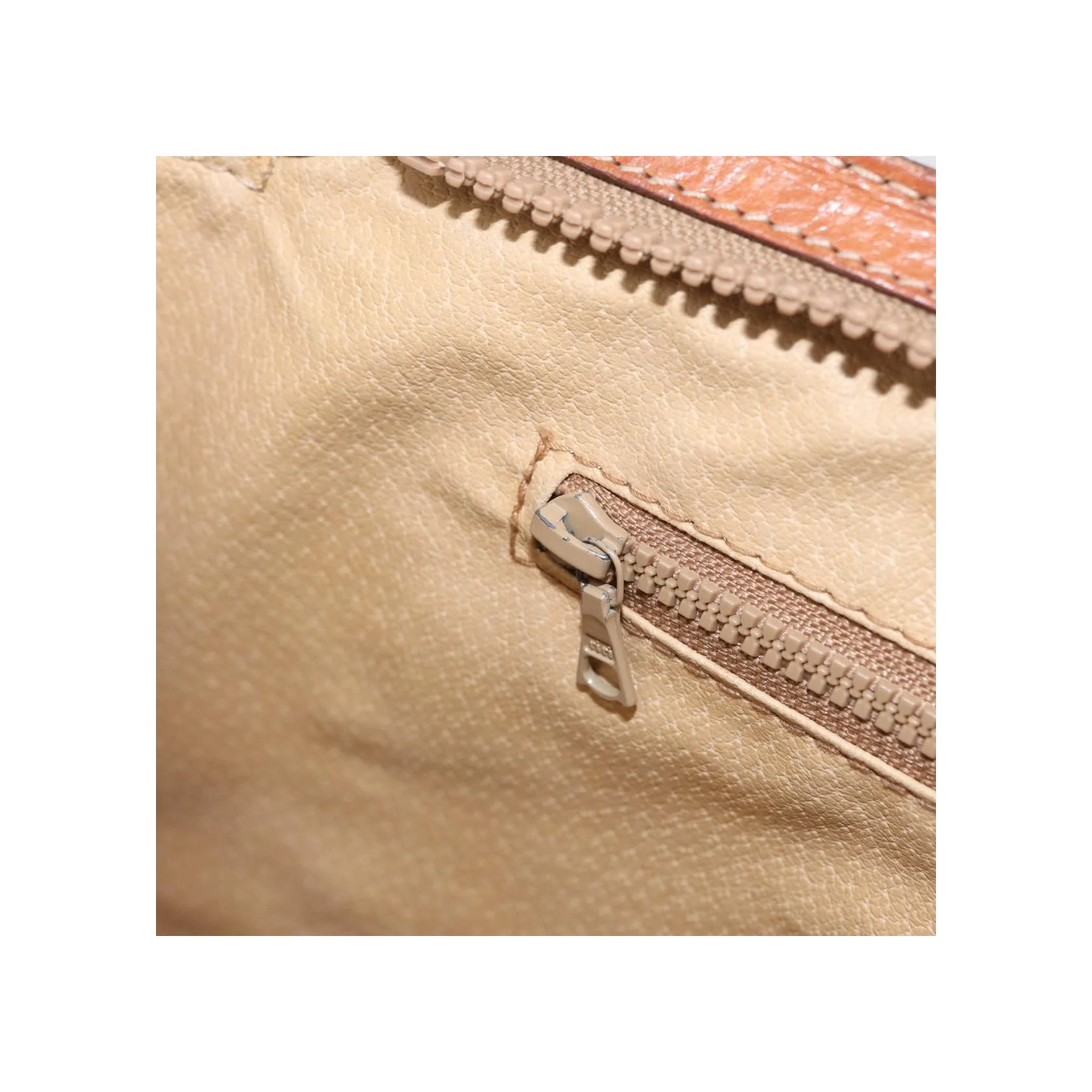 Pochette Celine Macadam - Beige - Image 20