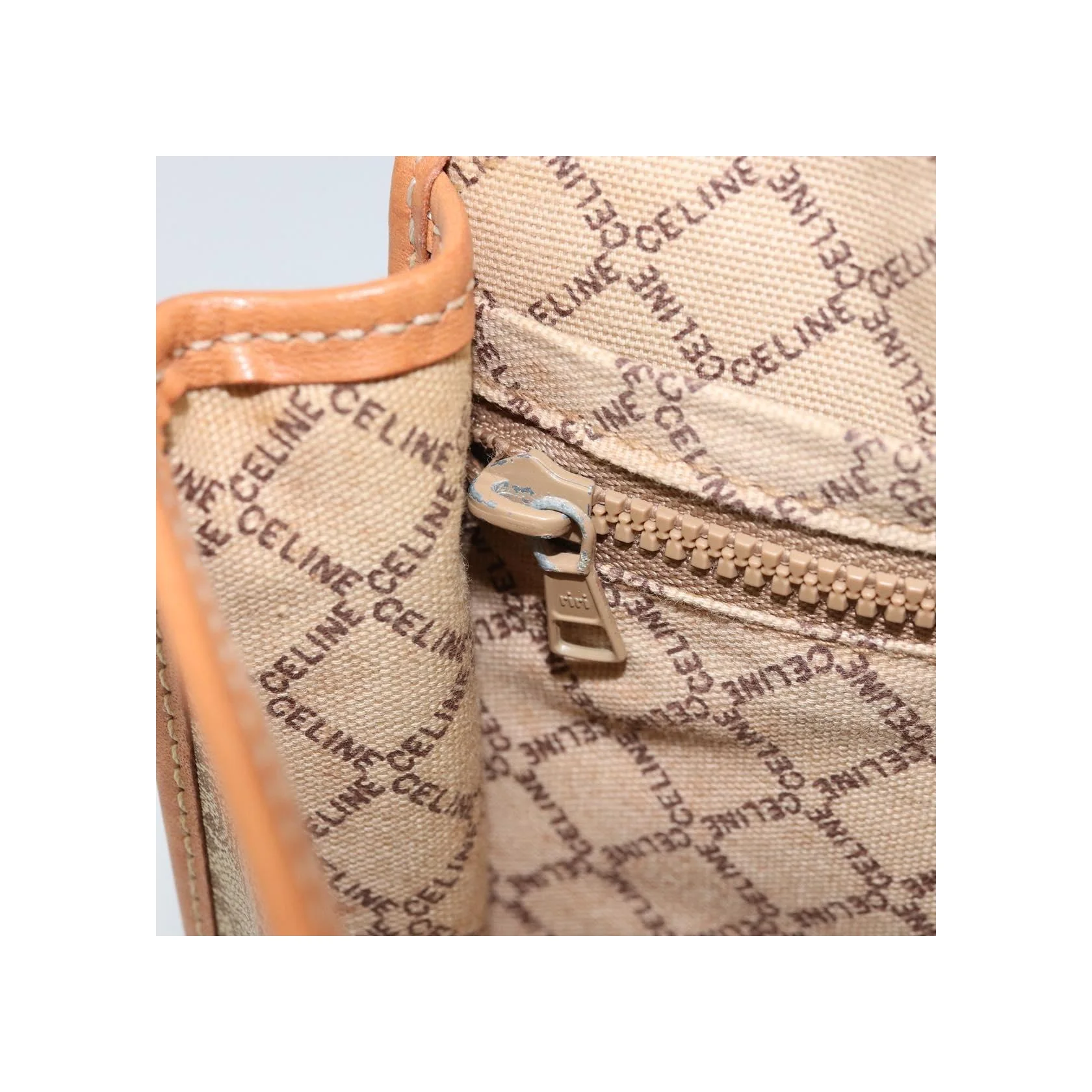 Pochette Celine Macadam - Beige - Image 12