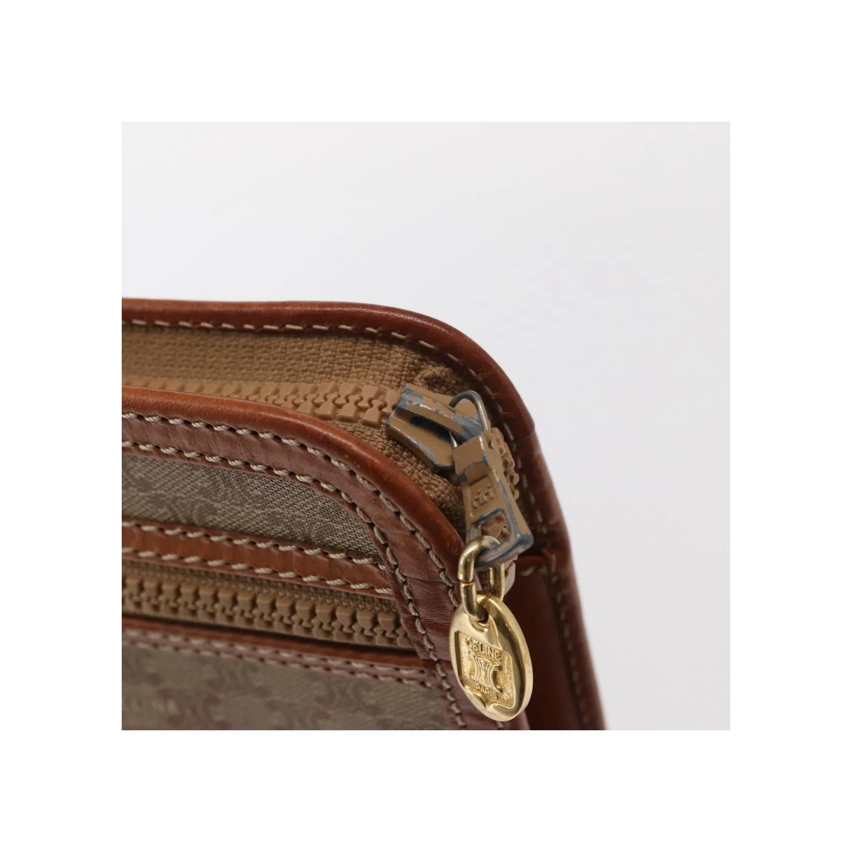 Pochette Celine Macadam - Beige - Image 12