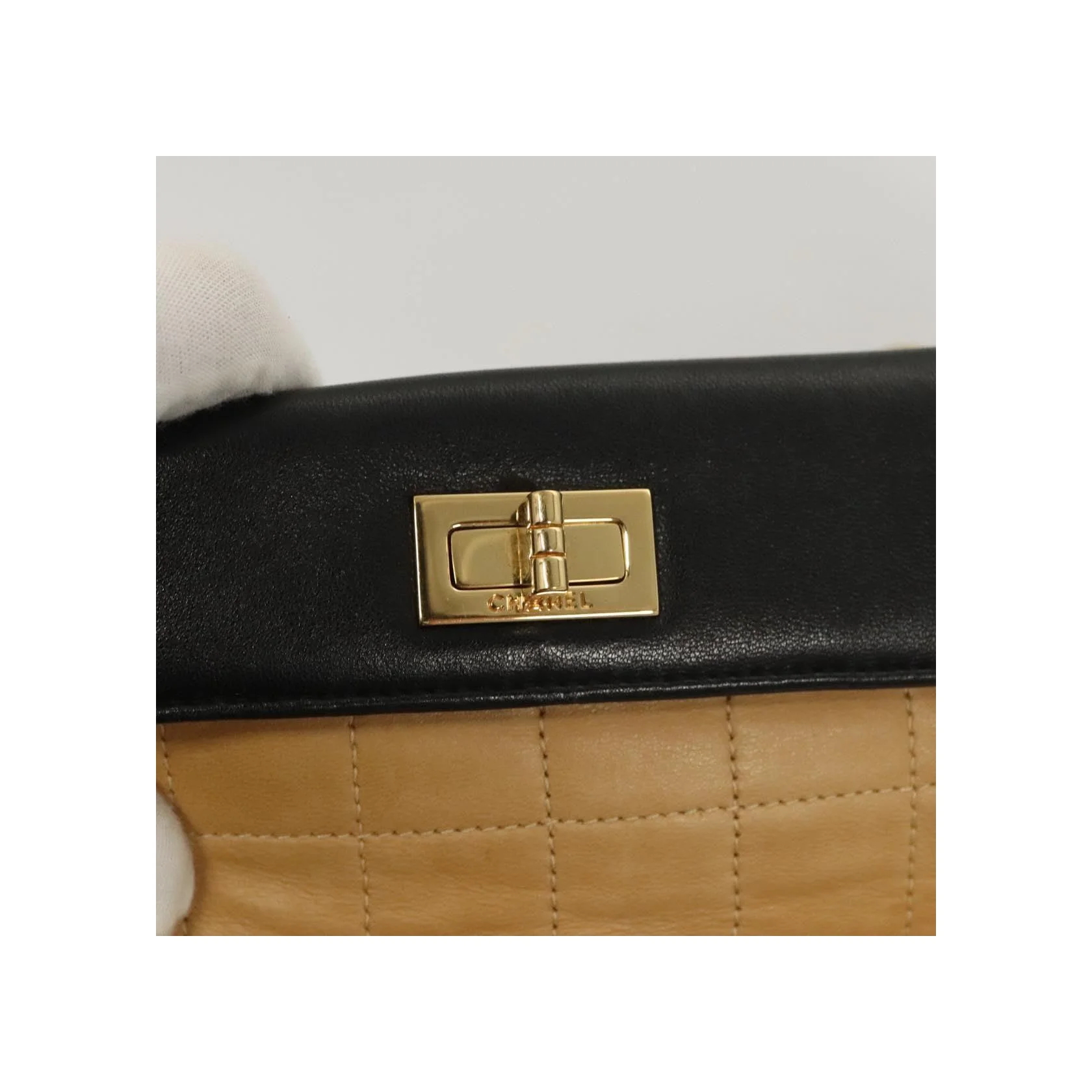 Sac À Main Chanel Chocolate Bar Cc - Beige - Image 18