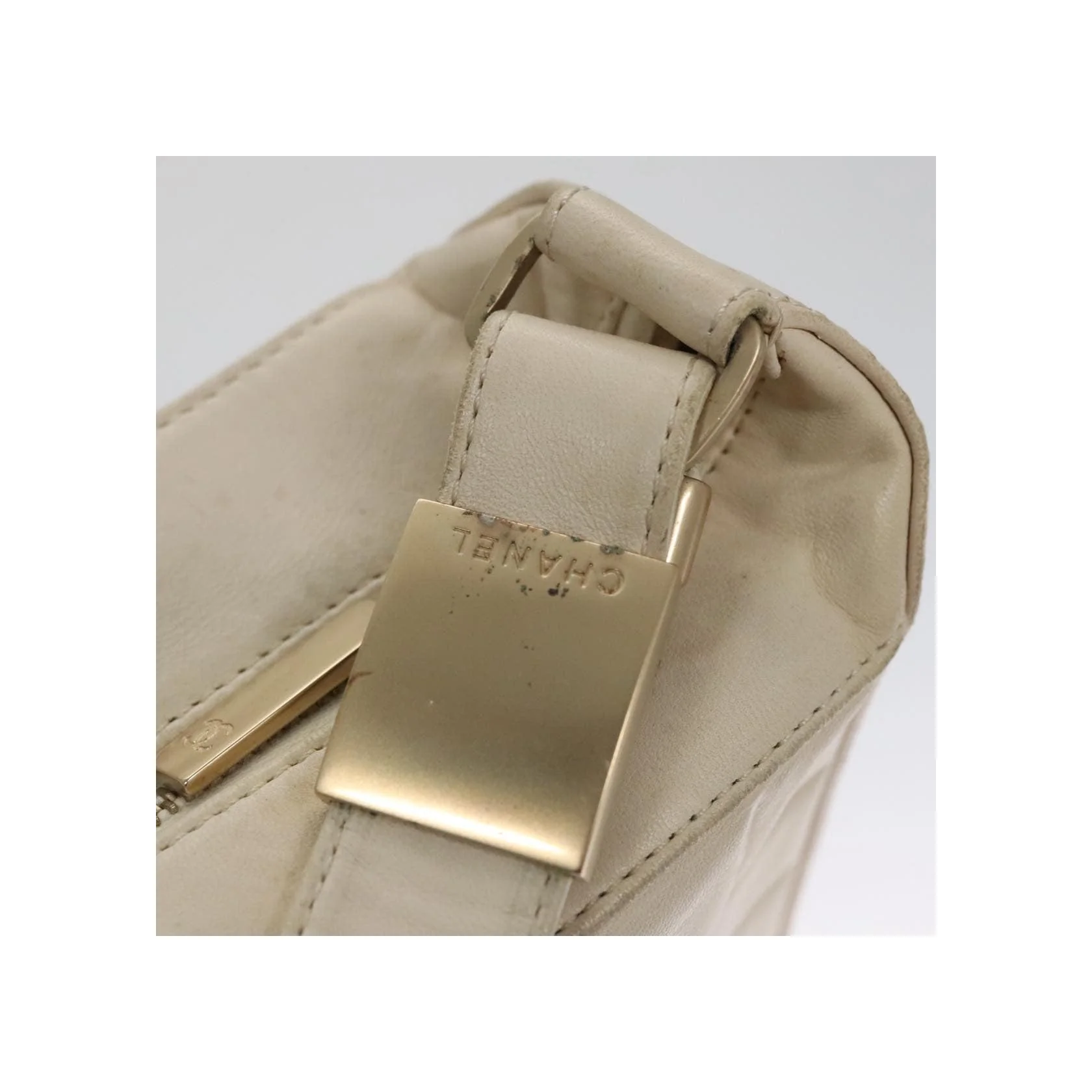 Sac À Bandoulière Chanel Chocolate Bar Cc - White - Image 13
